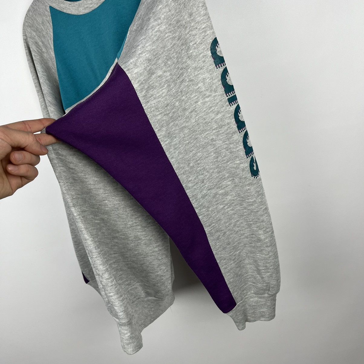 Adidas Vintage Adidas big logo sweatshirt 90’s Size US M / EU 48-50 / 2 - 5 Thumbnail
