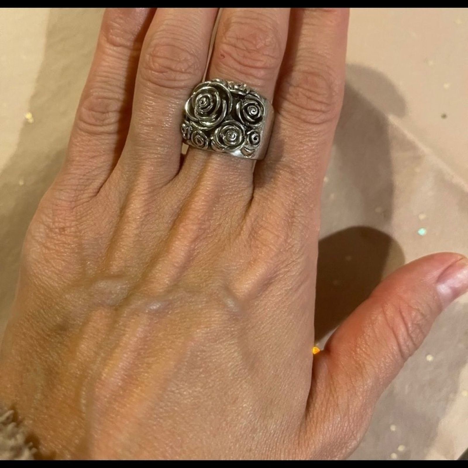 Other Silver Roses Flower Vintage Ring size 6, 8 Size ONE SIZE - 4 Thumbnail
