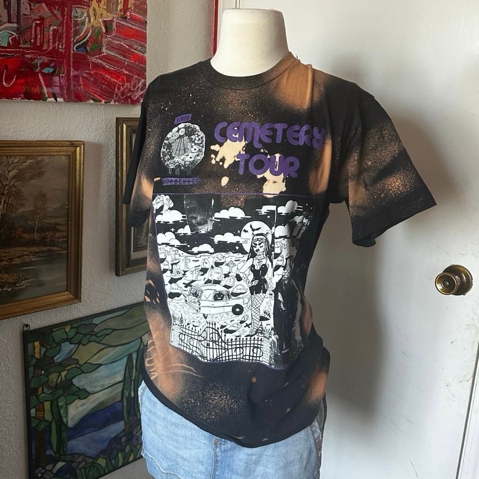 Gildan gildan cemetary tour bleach shirt Size M / US 6-8 / IT 42-44 - 1 Thumbnail
