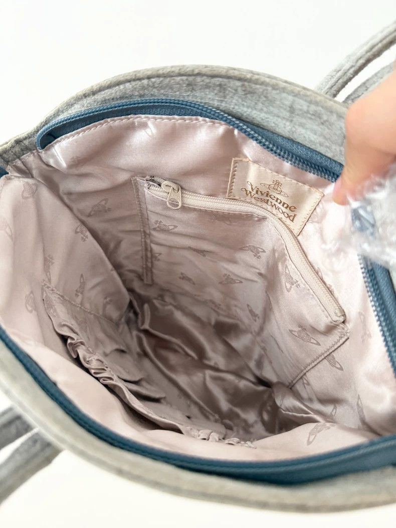 Vivienne Westwood Vivienne Westwood Gray suede lace-patterned silver Saturn Size ONE SIZE - 8 Thumbnail