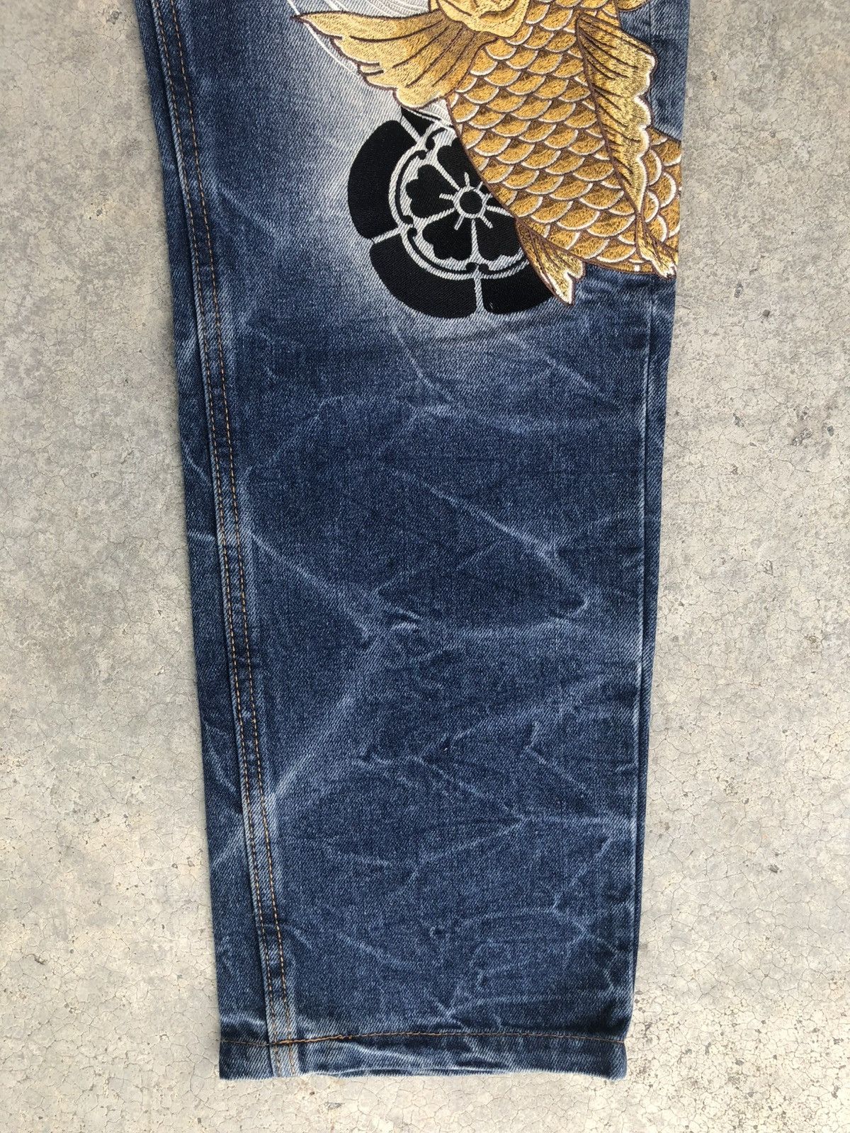 Japanese Brand Fugutaiten Embroidered Jeans Distressed Jeans Size US 33 - 7 Thumbnail