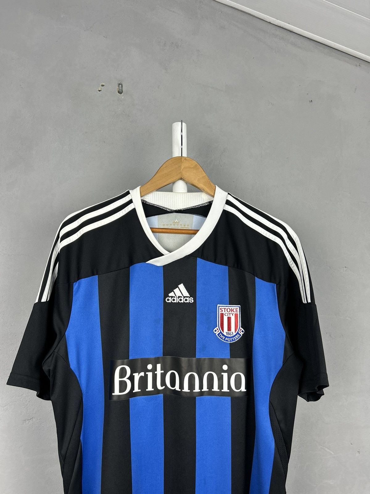 Adidas Stoke City 2011/12 Adidas Away Soccer Football Jersey Shirt Size US L / EU 52-54 / 3 - 2 Thumbnail
