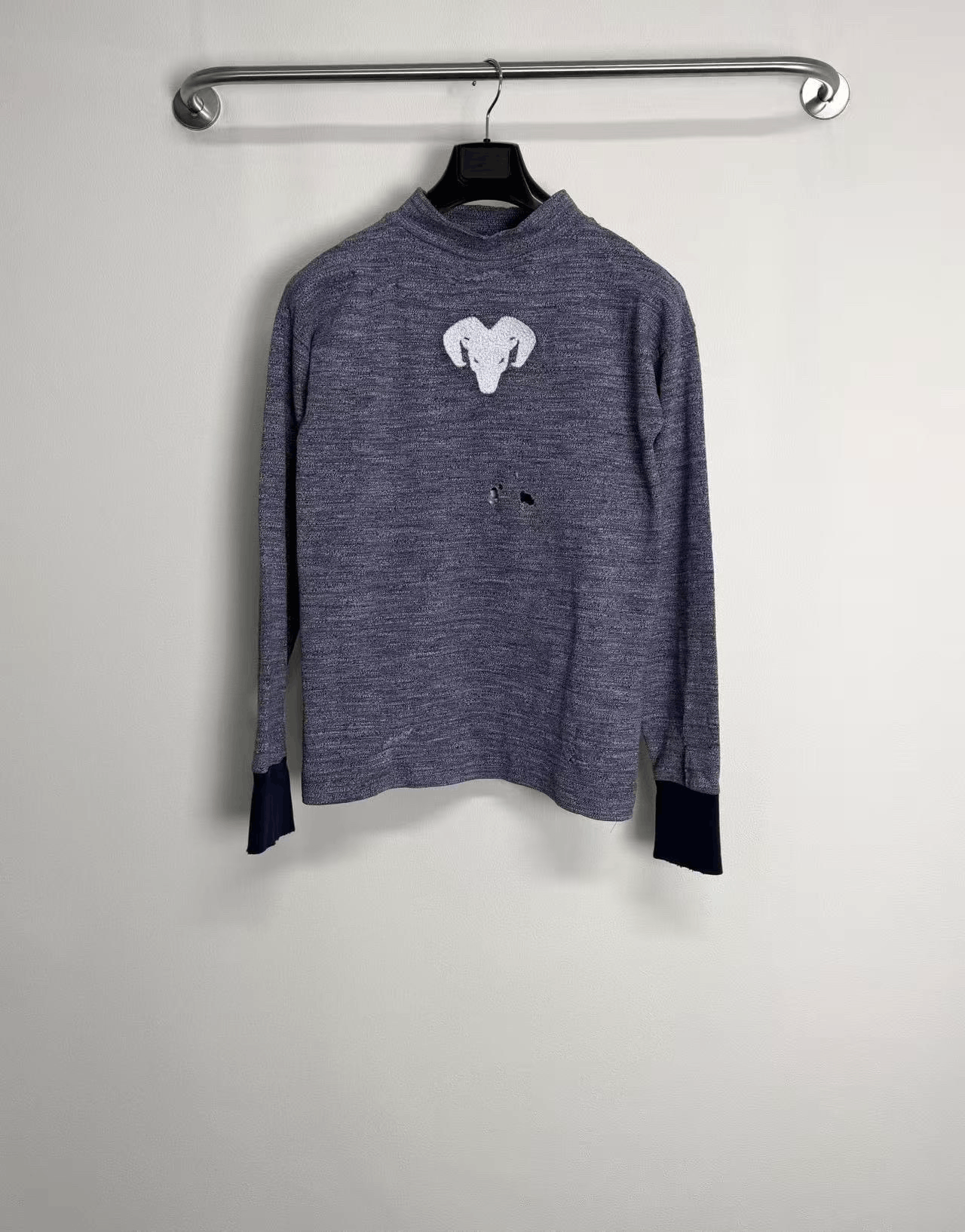 Maison Margiela Maison Margiela Moose Print Distressed Knit Size US S / EU 44-46 / 1 - 1 Thumbnail