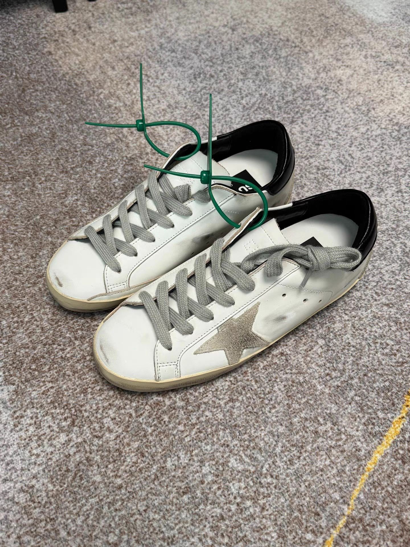 Golden Goose GGDB Sneakers K6 Size US 6 / IT 36 - 1 Thumbnail