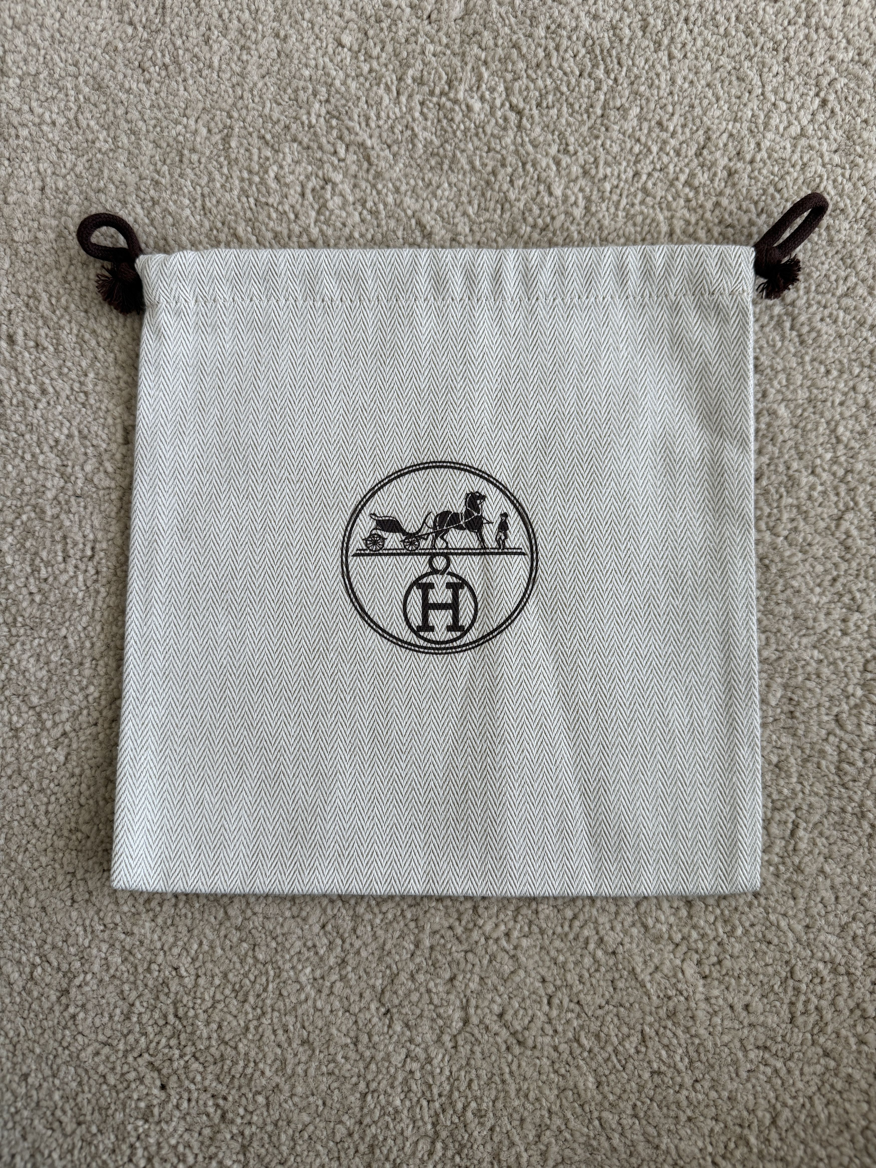 Hermes Authentic Hermes Herringbone Tweed Small Drawstring Dustbag Size ONE SIZE - 1 Thumbnail