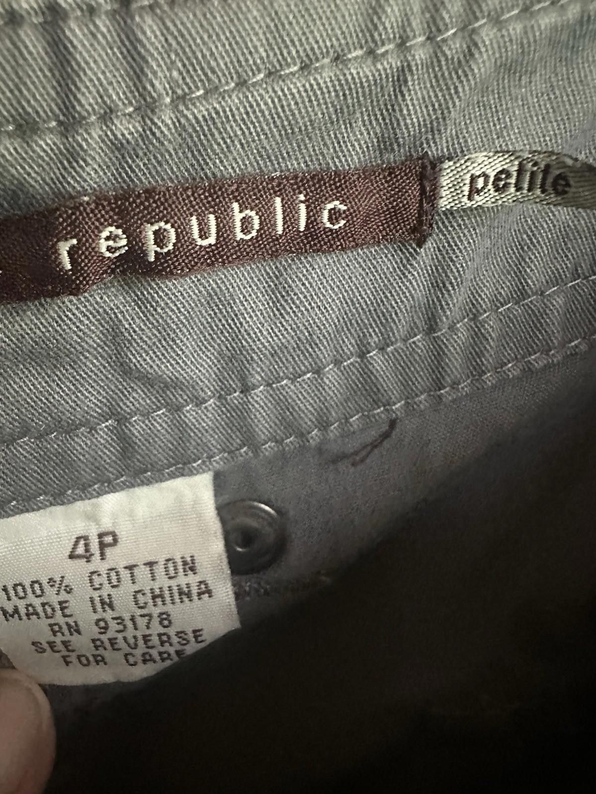 Banana Republic Petite Medium Cargo Pants For The Republic Size 32" / US 10 / IT 46 - 4 Thumbnail