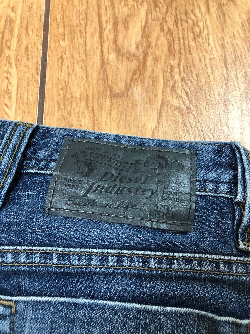 Diesel × Japanese Brand Crazy Crash Dirty Baggy Faded Jean Japan Avant Garde Style Size US 28 / EU 44 - 12 Thumbnail