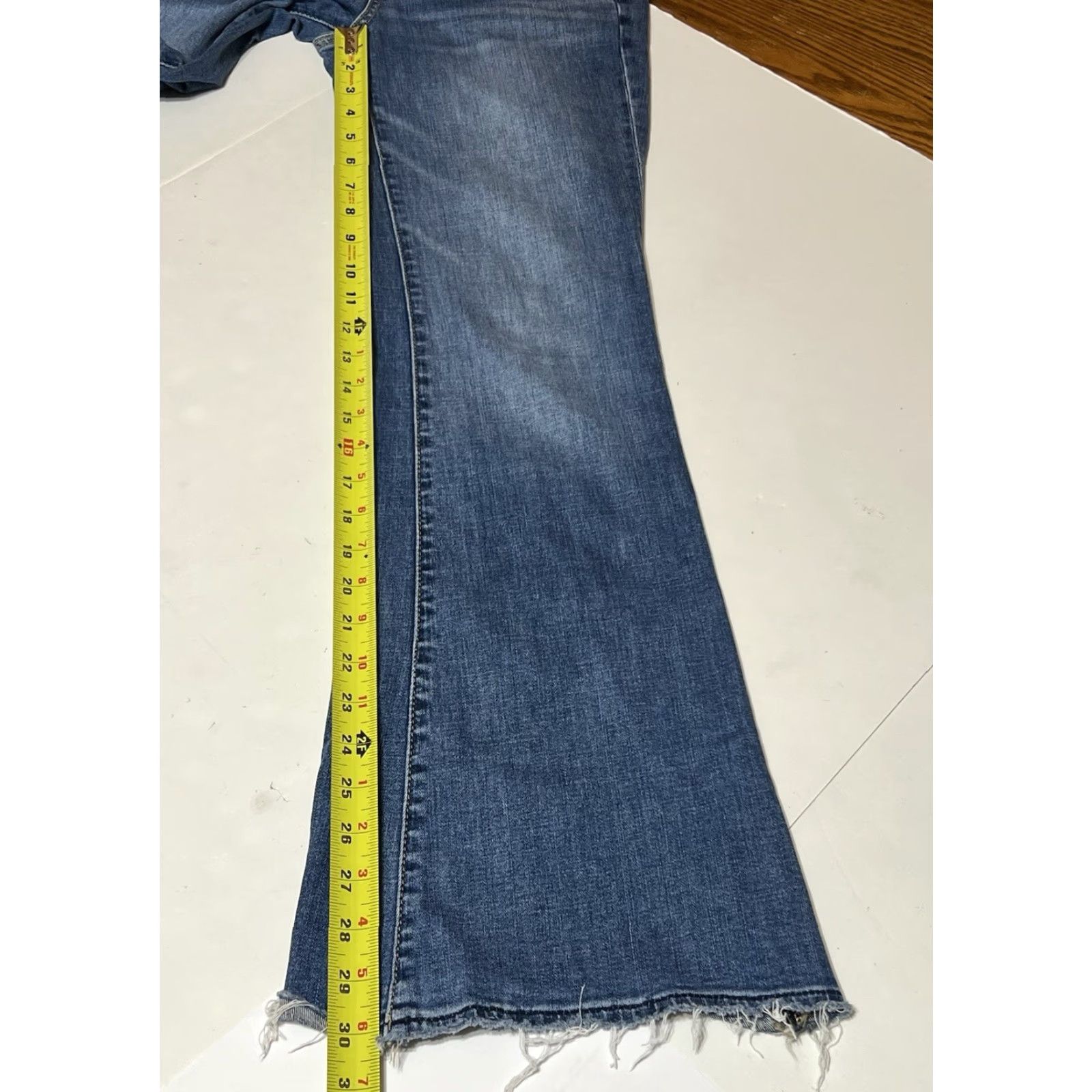 American Eagle Outfitters American Eagle Jeans Super High Rise Flare Tag 4 Reg (30x30) Raw Hem Distressed Size 27" / US 4 / IT 40 - 5 Thumbnail