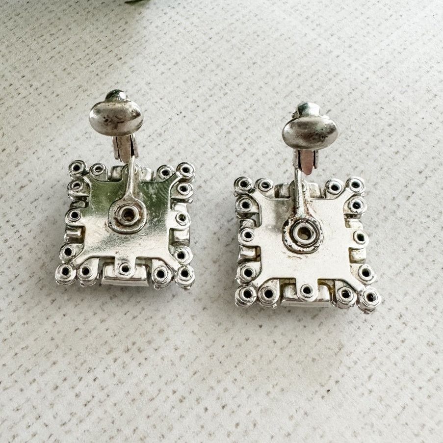Vintage Vintage Coro rhinestone square clipback earrings blue white Size ONE SIZE - 6 Thumbnail