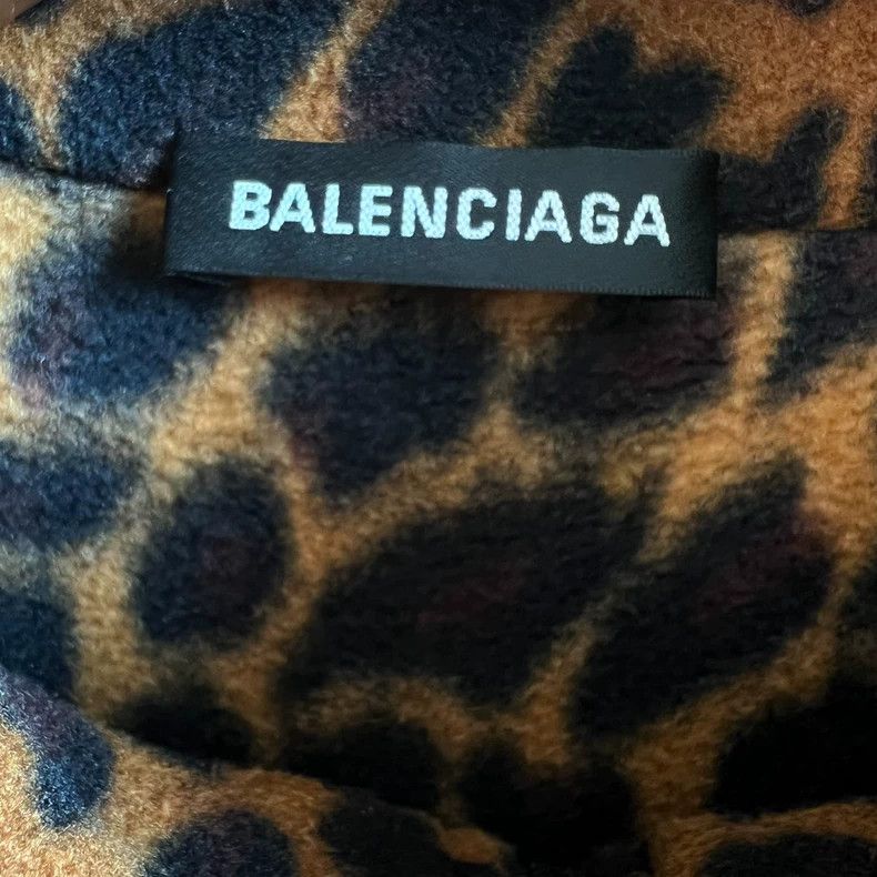 Balenciaga Balenciaga Leopard print jacket 2501-Nextarrow Size US XS / EU 42 / 0 - 5 Thumbnail