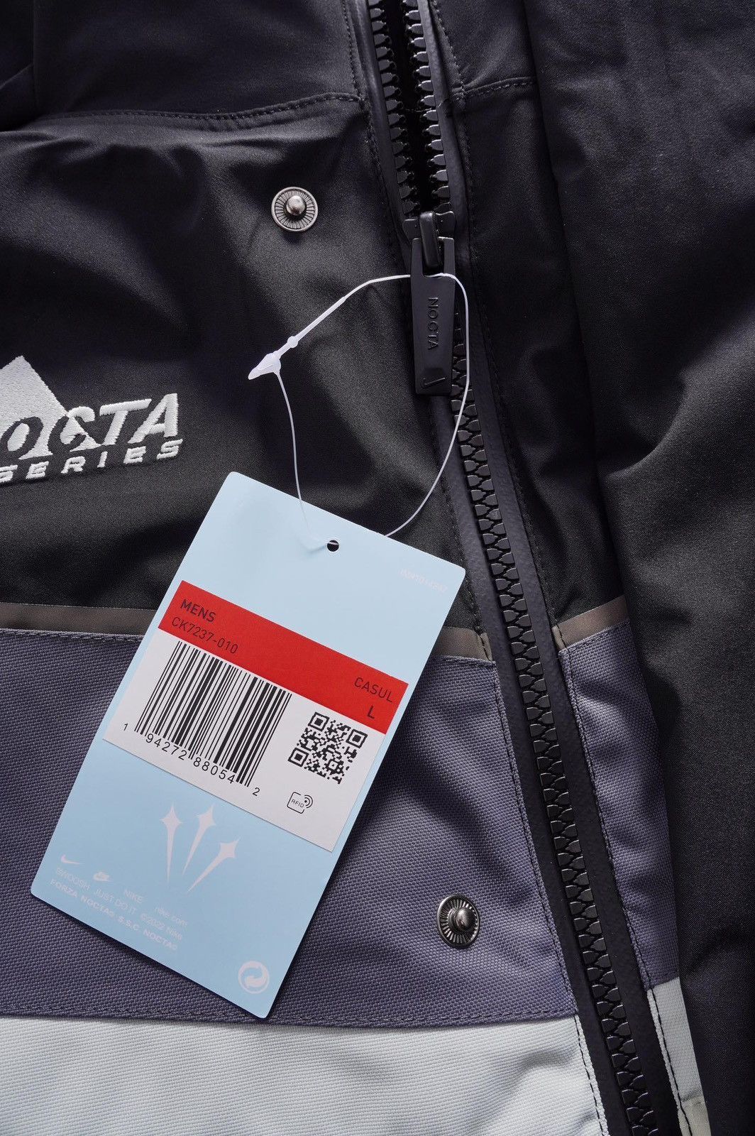 NOCTA × Nike Nike x NOCTA 8K Peaks DLMTS 8000 Jacket 'Black' Size US L / EU 52-54 / 3 - 3 Thumbnail