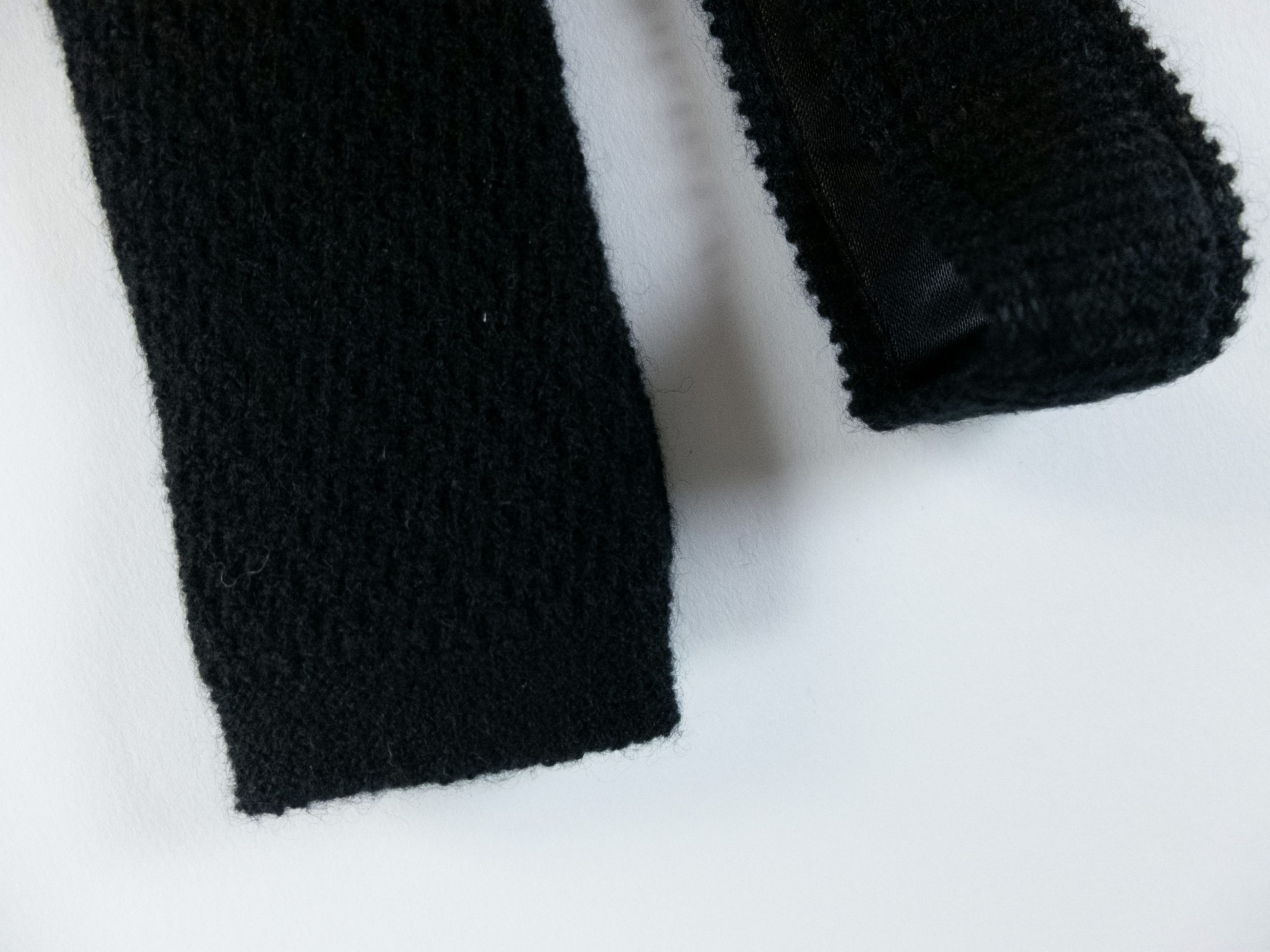 Burberry BURBERRY solid black knit cashmere tie authentic Size ONE SIZE - 2 Thumbnail