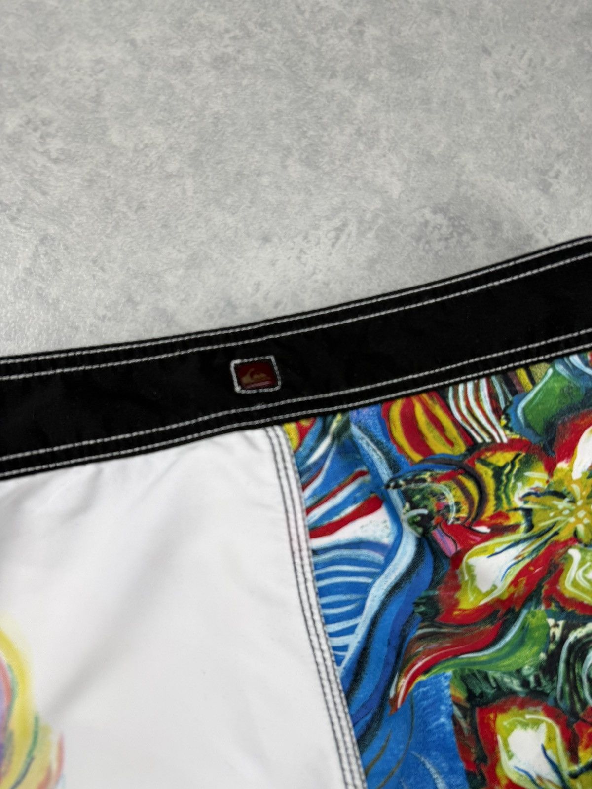 Quiksilver Quiksilver Smokin Girls Board Shorts Surf Swim Size 28 Size US 28 / EU 44 - 13 Thumbnail