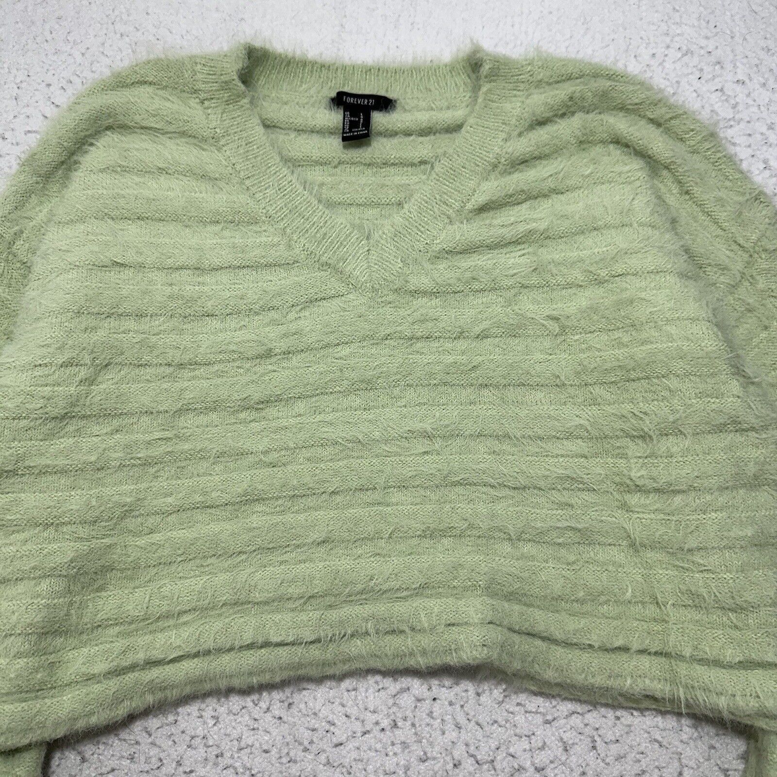 Forever 21 Forever 21 Large Oversized Cropped Sweater Fuzzy Mint Green Size L / US 10 / IT 46 - 2 Thumbnail