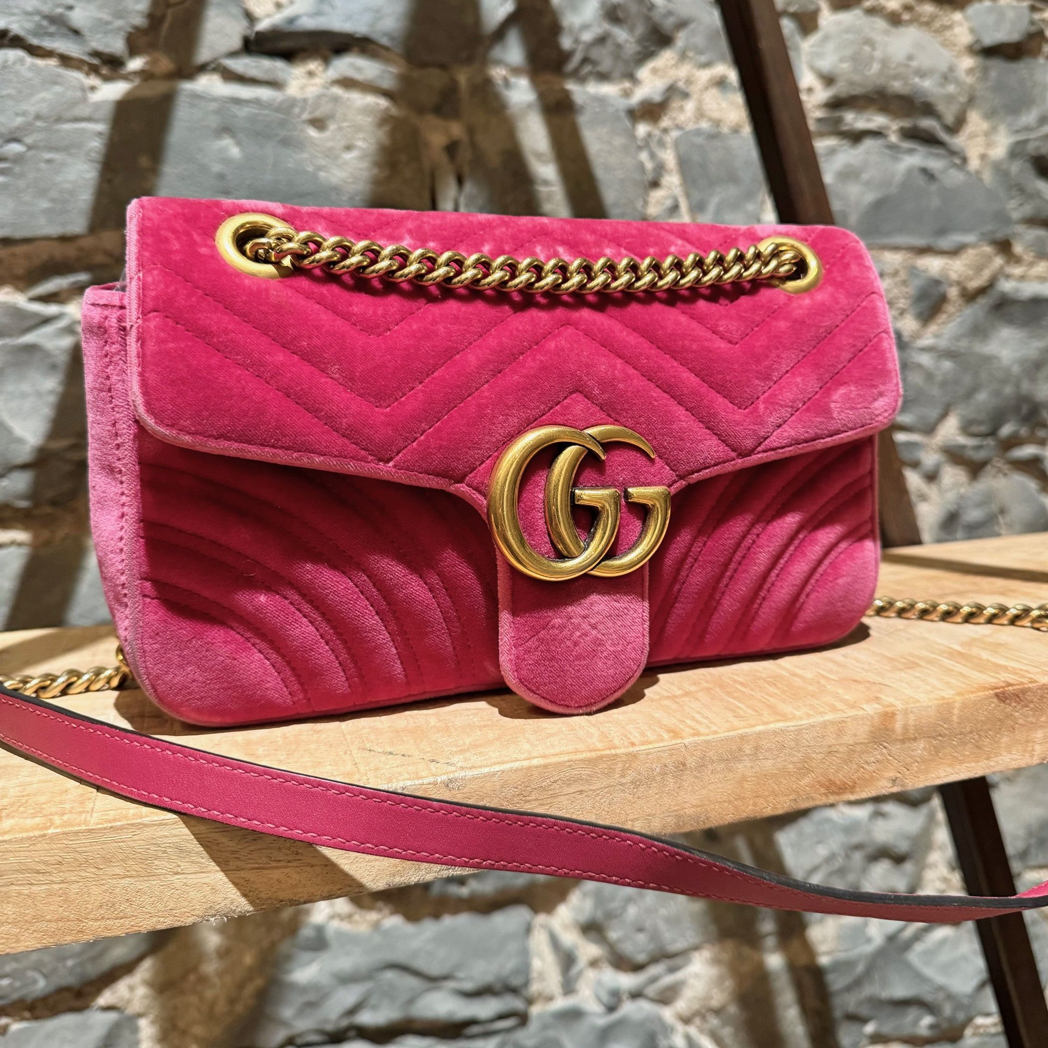 Gucci Gucci Pink Velvet Small Marmont Chain Bag Size ONE SIZE - 2 Thumbnail