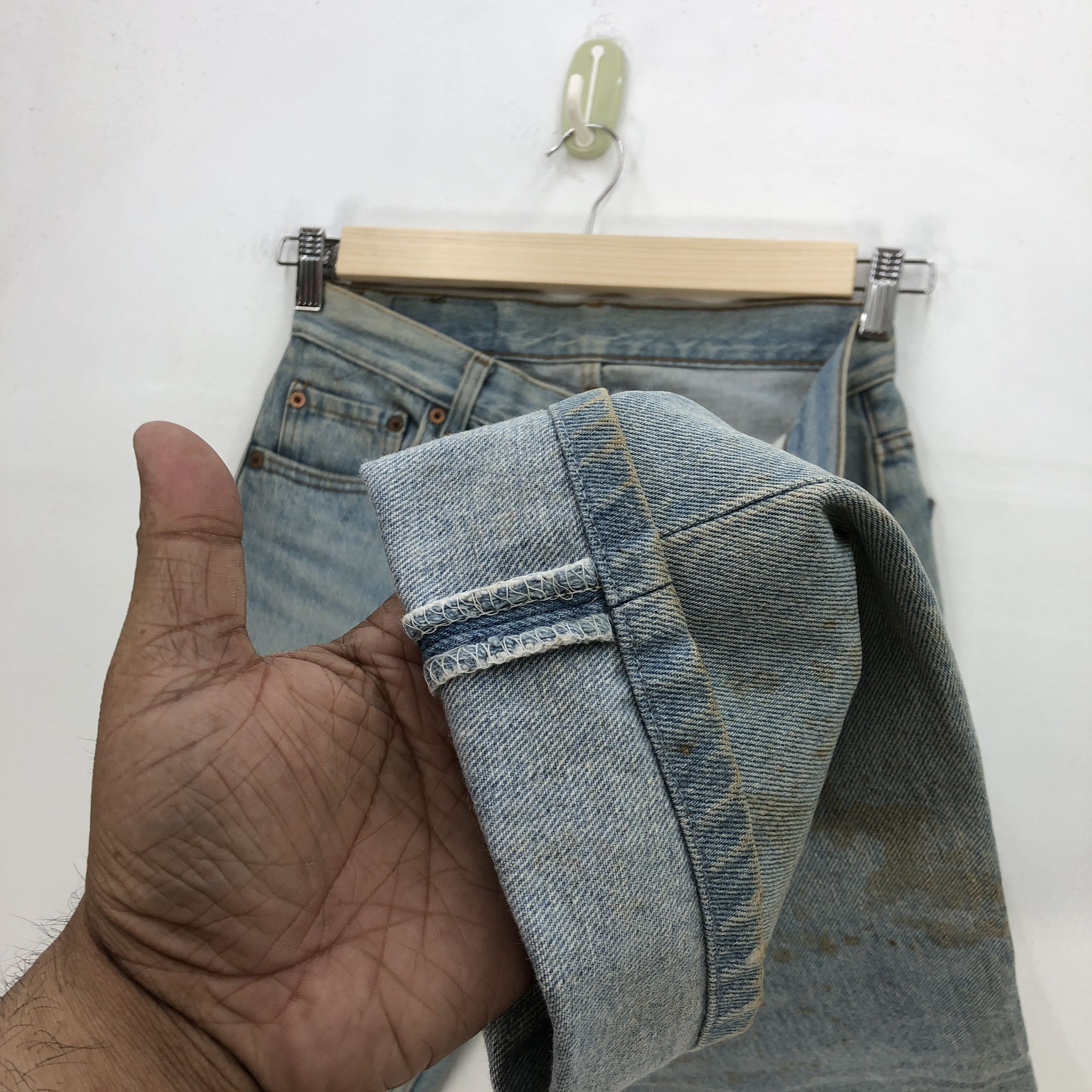 Levi's Vintage Levi's 501xx Sun Faded Jeans Levis Light Wash Denim Size 28" / US 6 / IT 42 - 8 Thumbnail