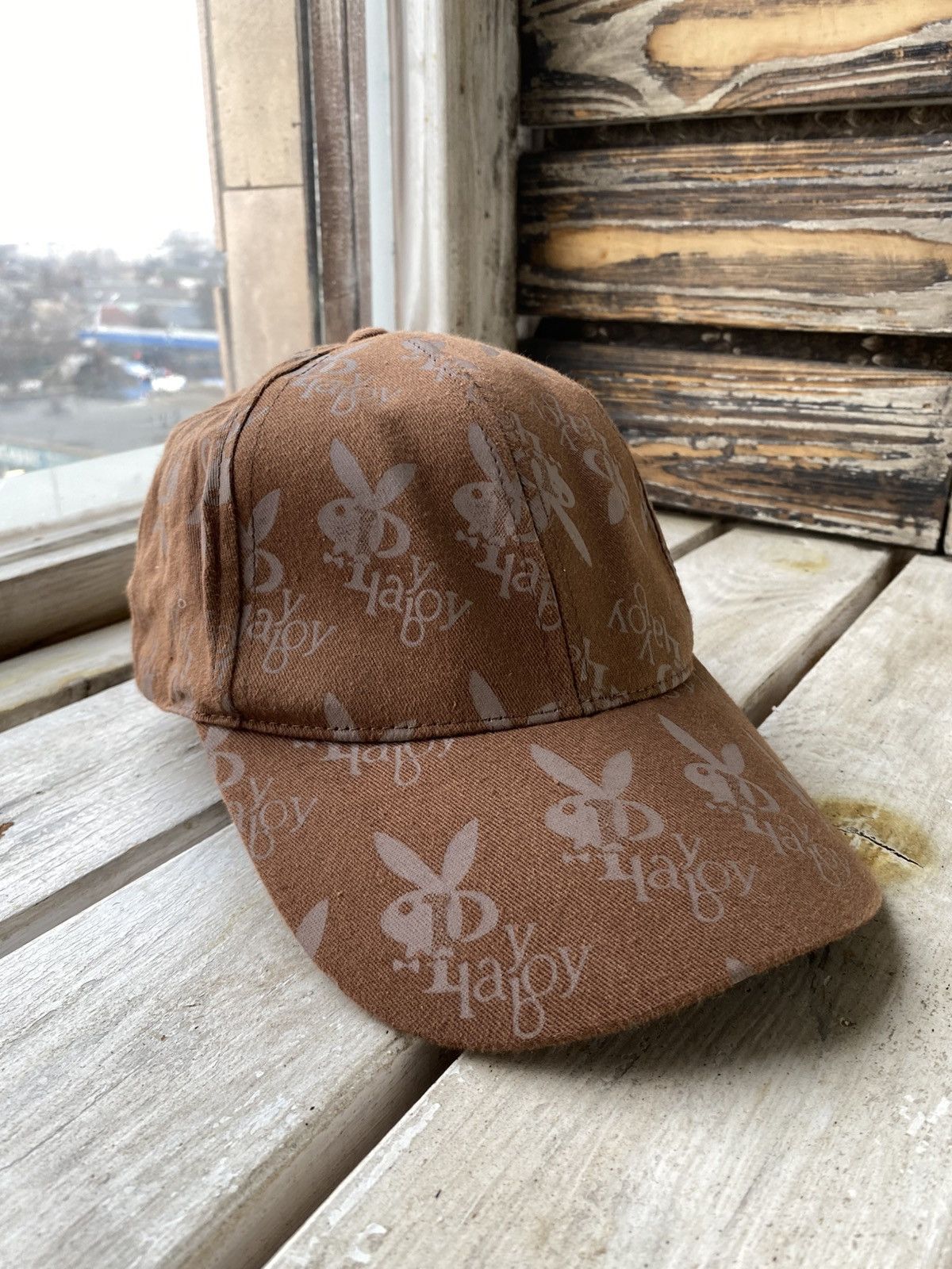 Playboy × Vintage Vintage Monogram Bunny PLAY BOY sex porn sk8 cap Hat Size ONE SIZE - 1 Thumbnail