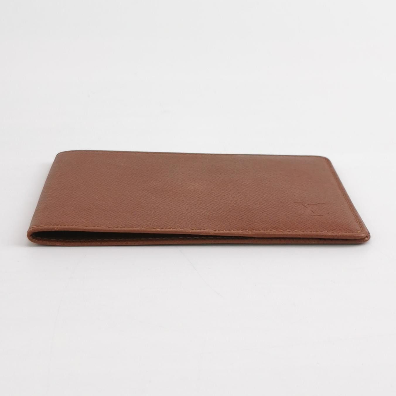 Louis Vuitton (LV) Cowhide Solid Color Litchi Pattern Secon