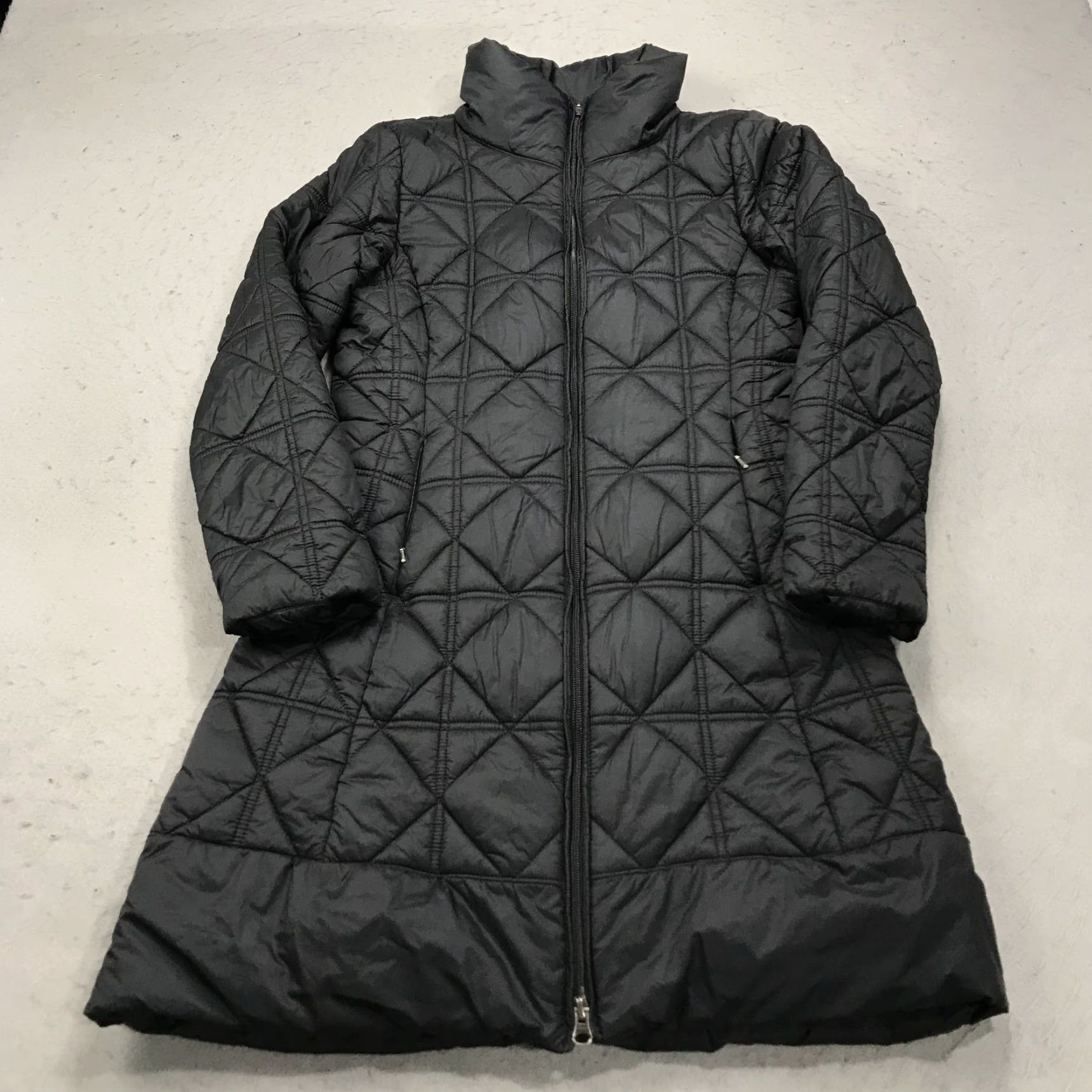 Patagonia Patagonia Jacket Womens Small Black Long Parka Full Zip Outdoor (Adult Women) Size S / US 4 / IT 40 - 2 Thumbnail