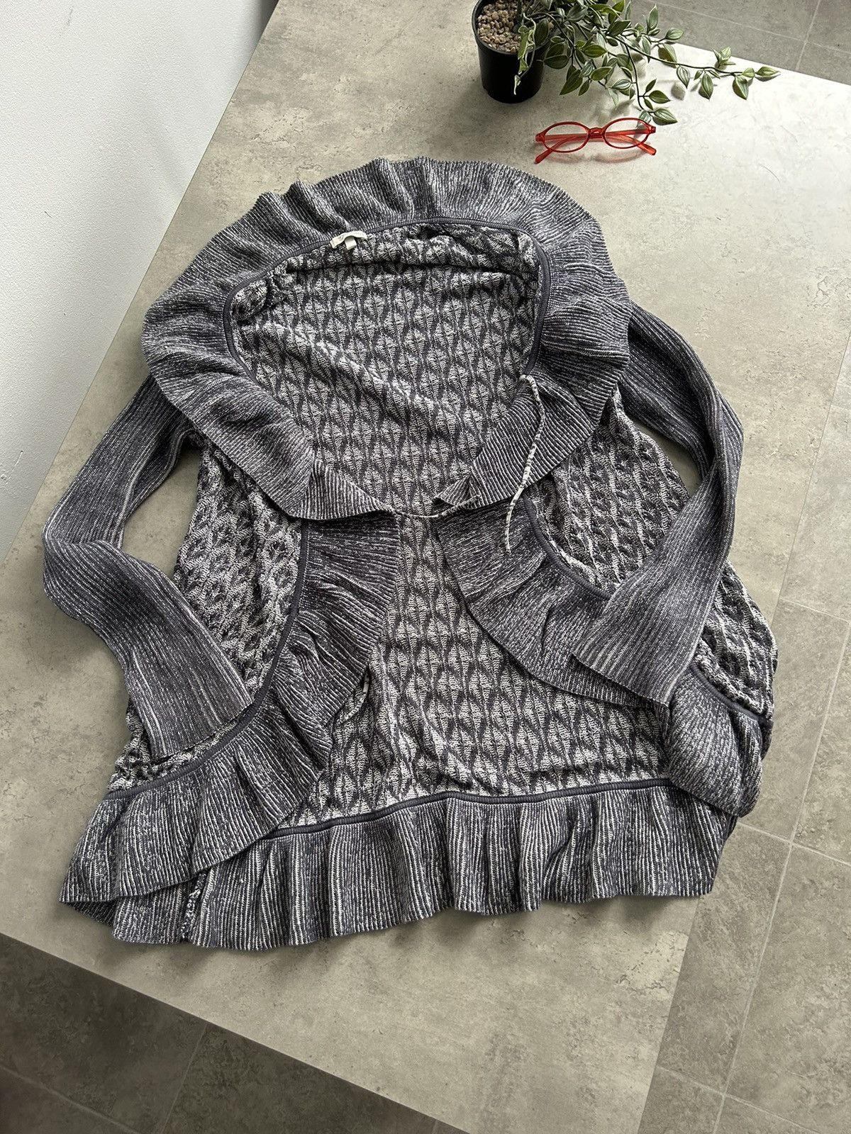 Japanese Brand × Vintage Vintage Grey Y2K Ruffle Knit Cardigan Office 00s Size M / US 6-8 / IT 42-44 - 7 Thumbnail