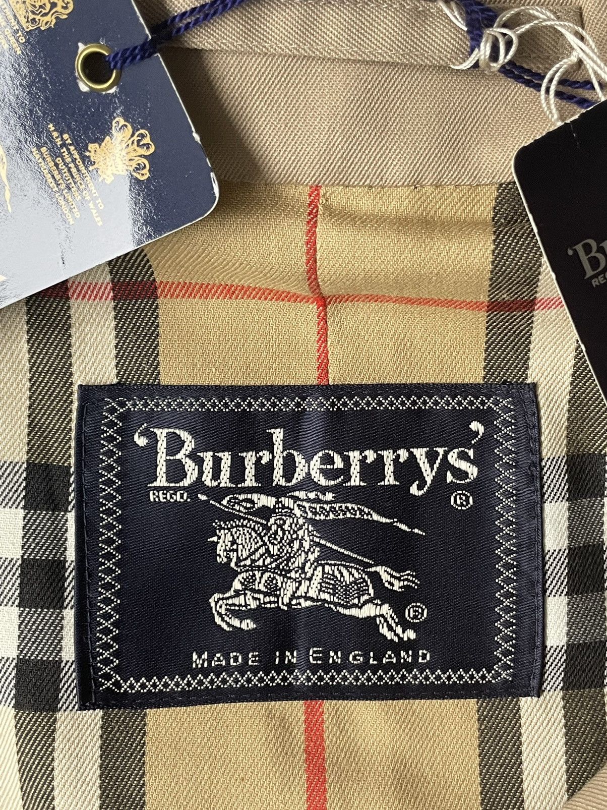 Burberry Bnwt vintage 90’s Burberry trench coat (rare) with scarf Size US S / EU 44-46 / 1 - 6 Thumbnail