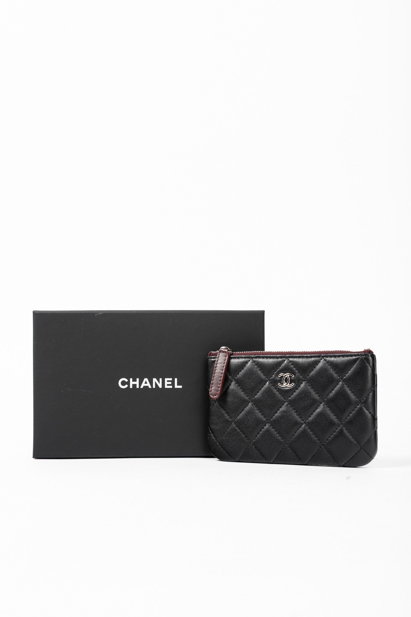 Chanel Chanel Black Lambskin Classic Zipped O Pouch Size ONE SIZE - 13 Thumbnail