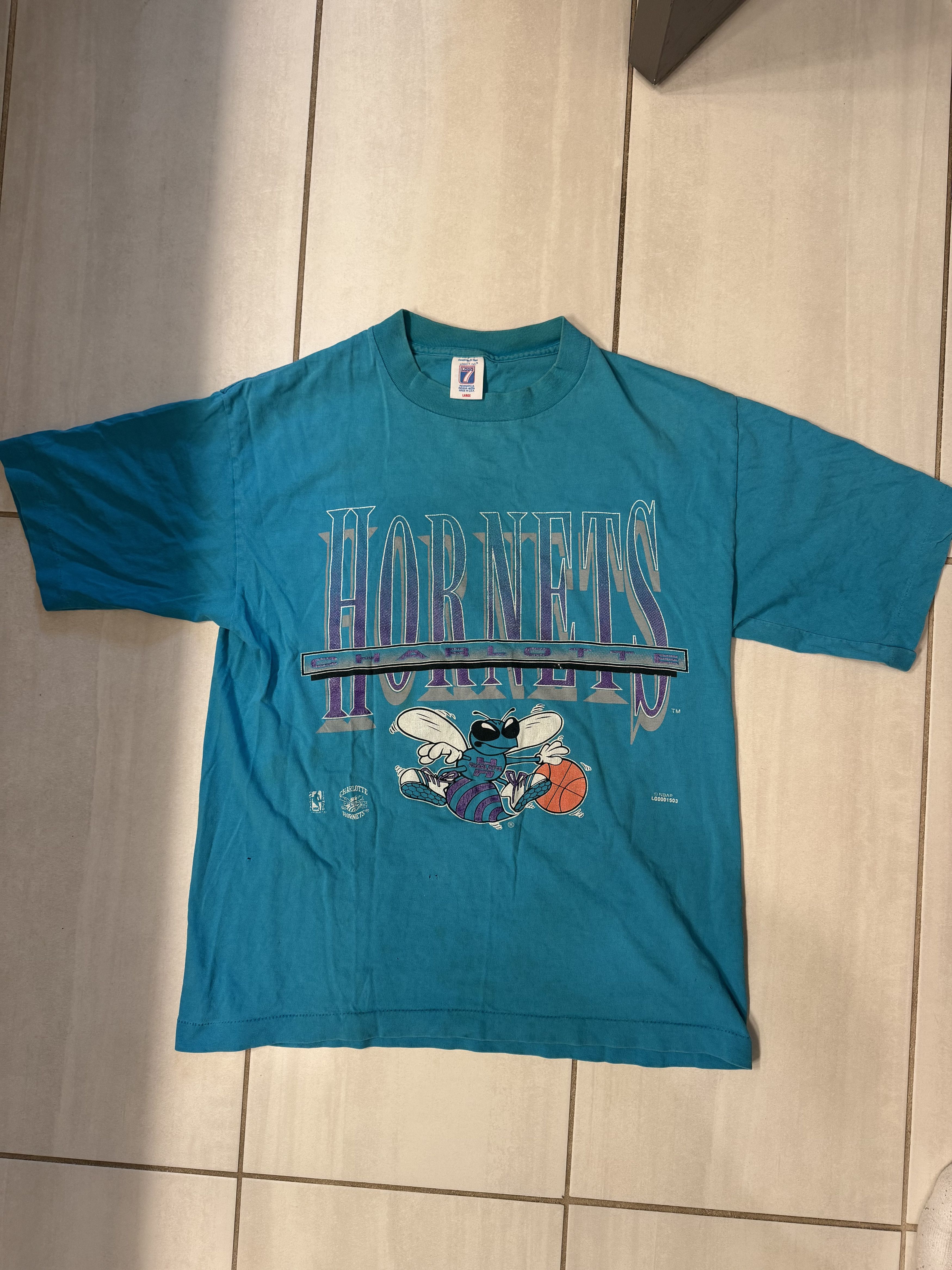 Logo 7 Vintage Charlotte Hornets T-Shirt Size US L / EU 52-54 / 3 - 1 Thumbnail