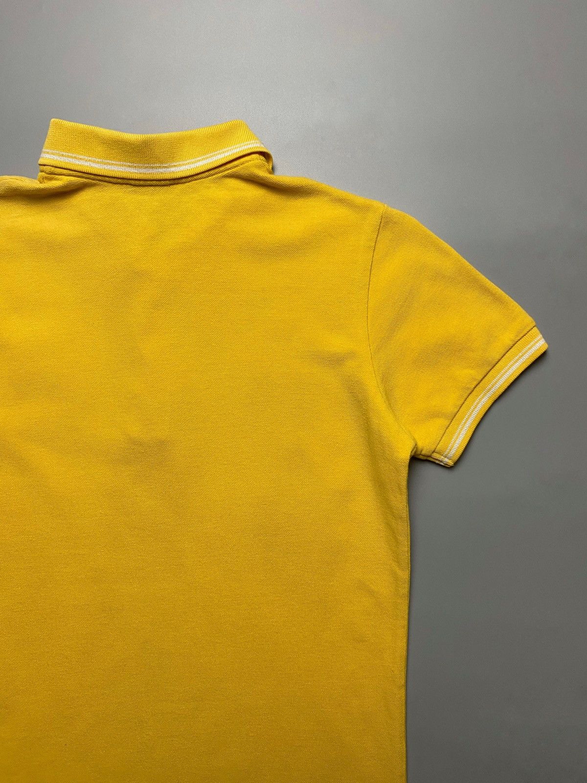 Moncler Moncler Yellow Polo Shirt 12/152 Size XS / US 0-2 / IT 36-38 - 12 Thumbnail
