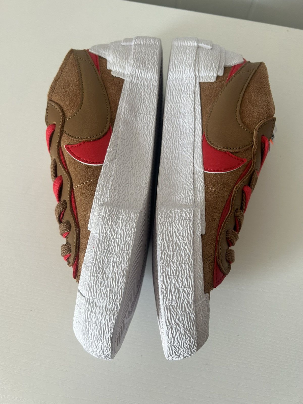Nike × Sacai Nike Sacai Blazer Low British Tan / University Red Size US 6.5 / EU 39-40 - 6 Thumbnail
