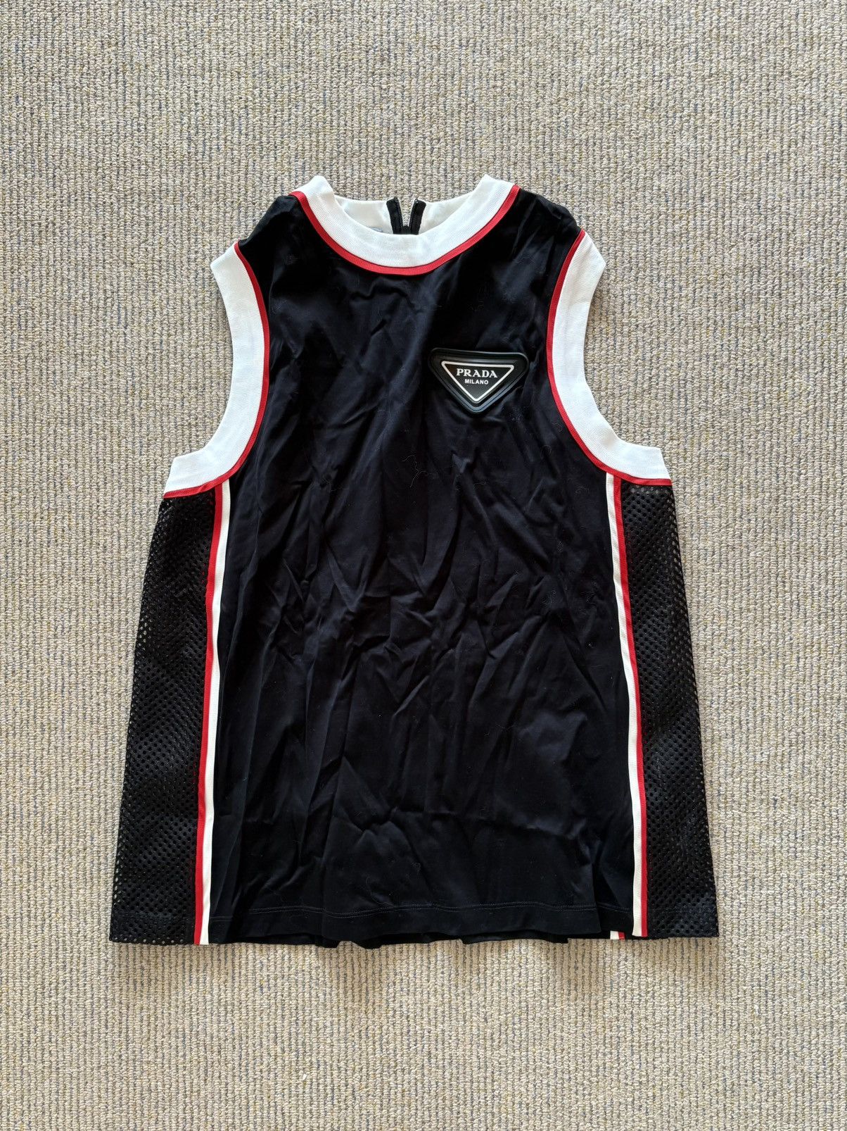 Prada FW20 Triangle Logo Basketball Style Tank Top Size US S / EU 44-46 / 1 - 1 Thumbnail