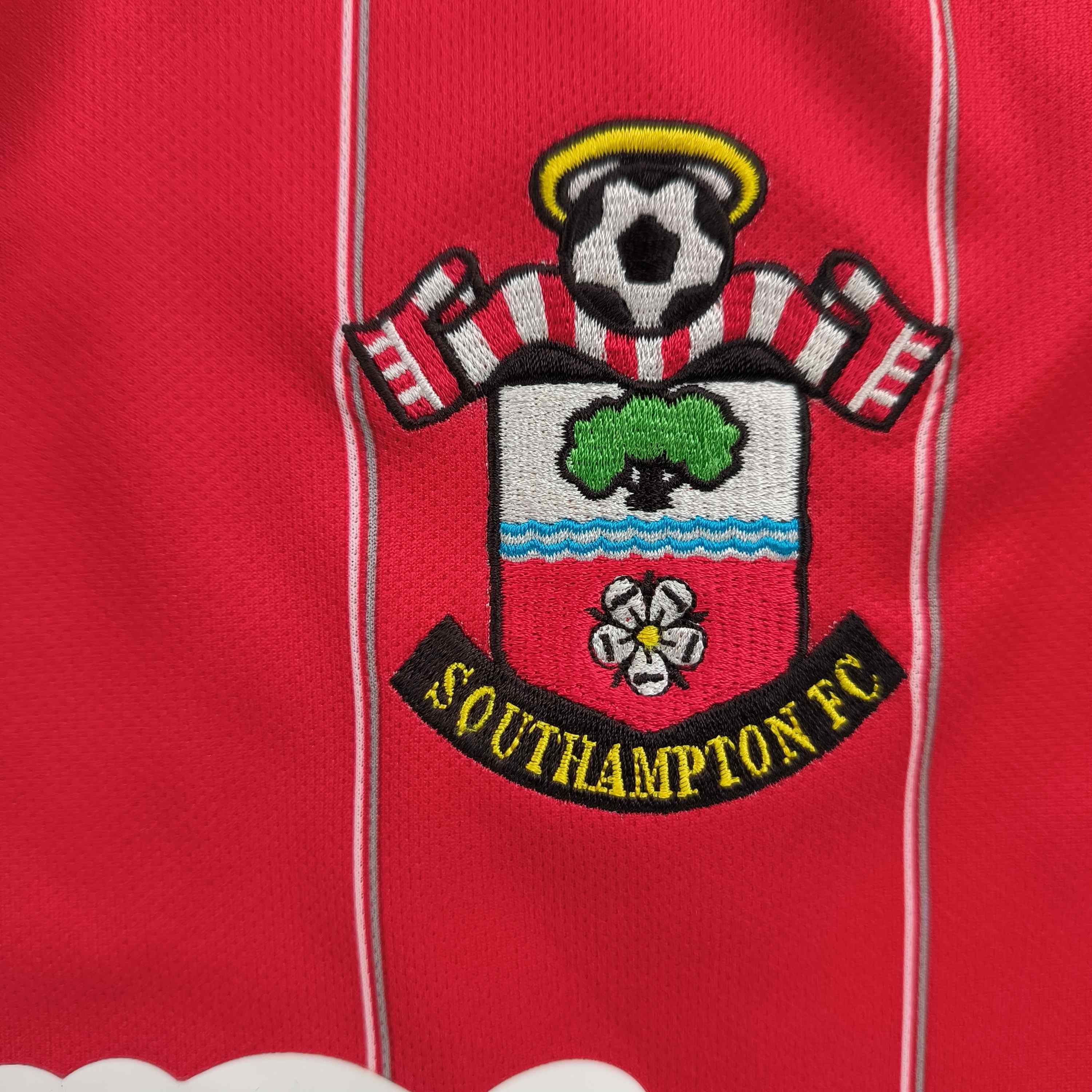 Umbro Southampton 12-13 Umbro home Lallana football jersey sz 3XL Size US XXL / EU 58 / 5 - 4 Thumbnail