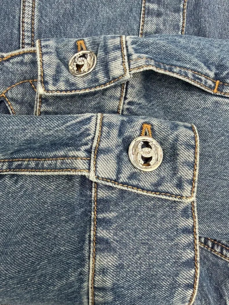 Chanel Chanel Love buckle double C pocket denim jacket Size S / US 4 / IT 40 - 4 Thumbnail
