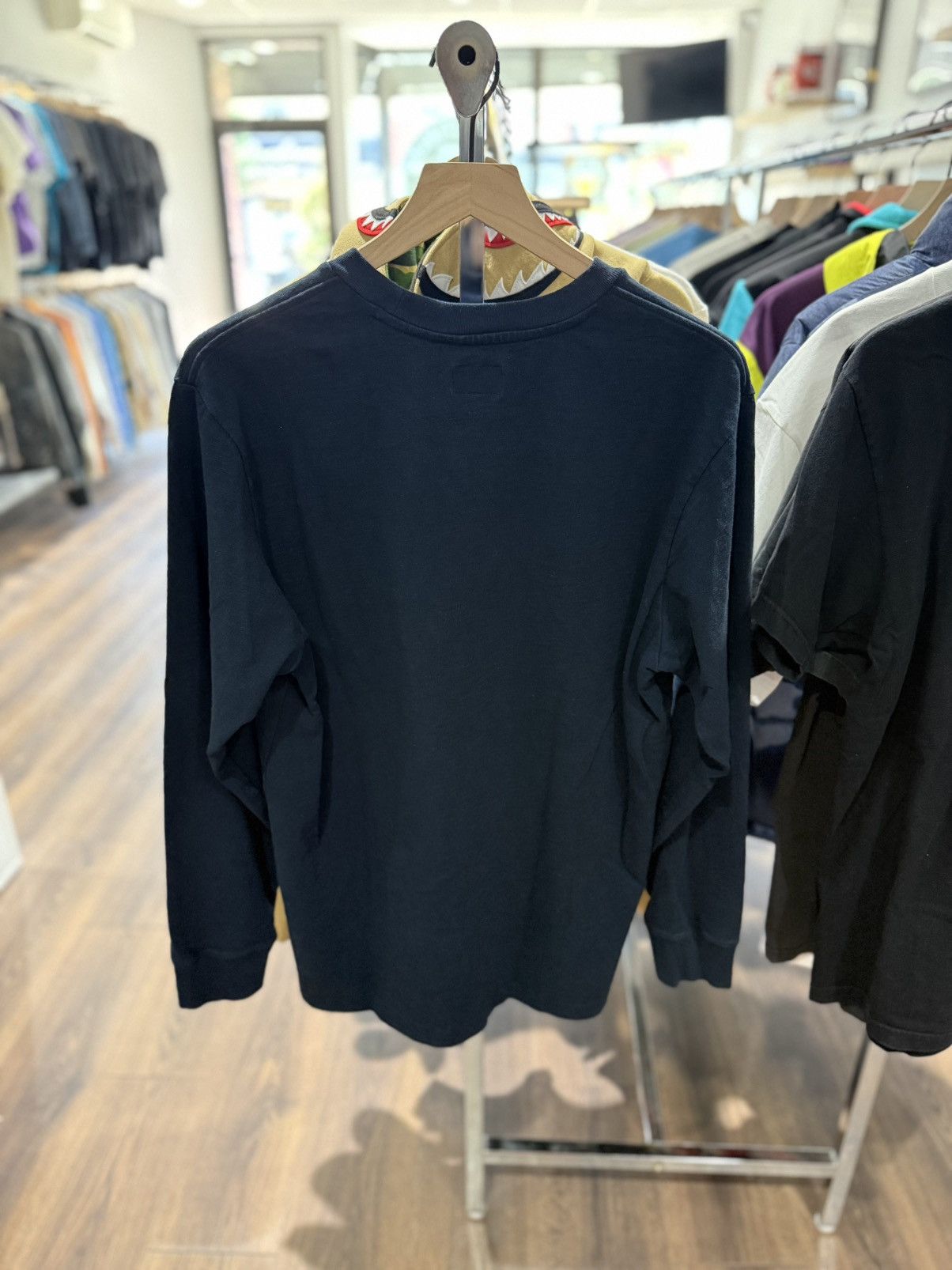 Supreme Supreme Long Sleeve Pocket Tee Navy Large Script Pocket Tab Size US L / EU 52-54 / 3 - 2 Thumbnail