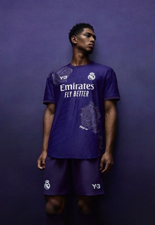 Adidas REAL MADRID 2023 2024 Y-3 PURPLE 4TH FOOTBALL SOCCER JERSEY Size US M / EU 48-50 / 2 - 14 Thumbnail