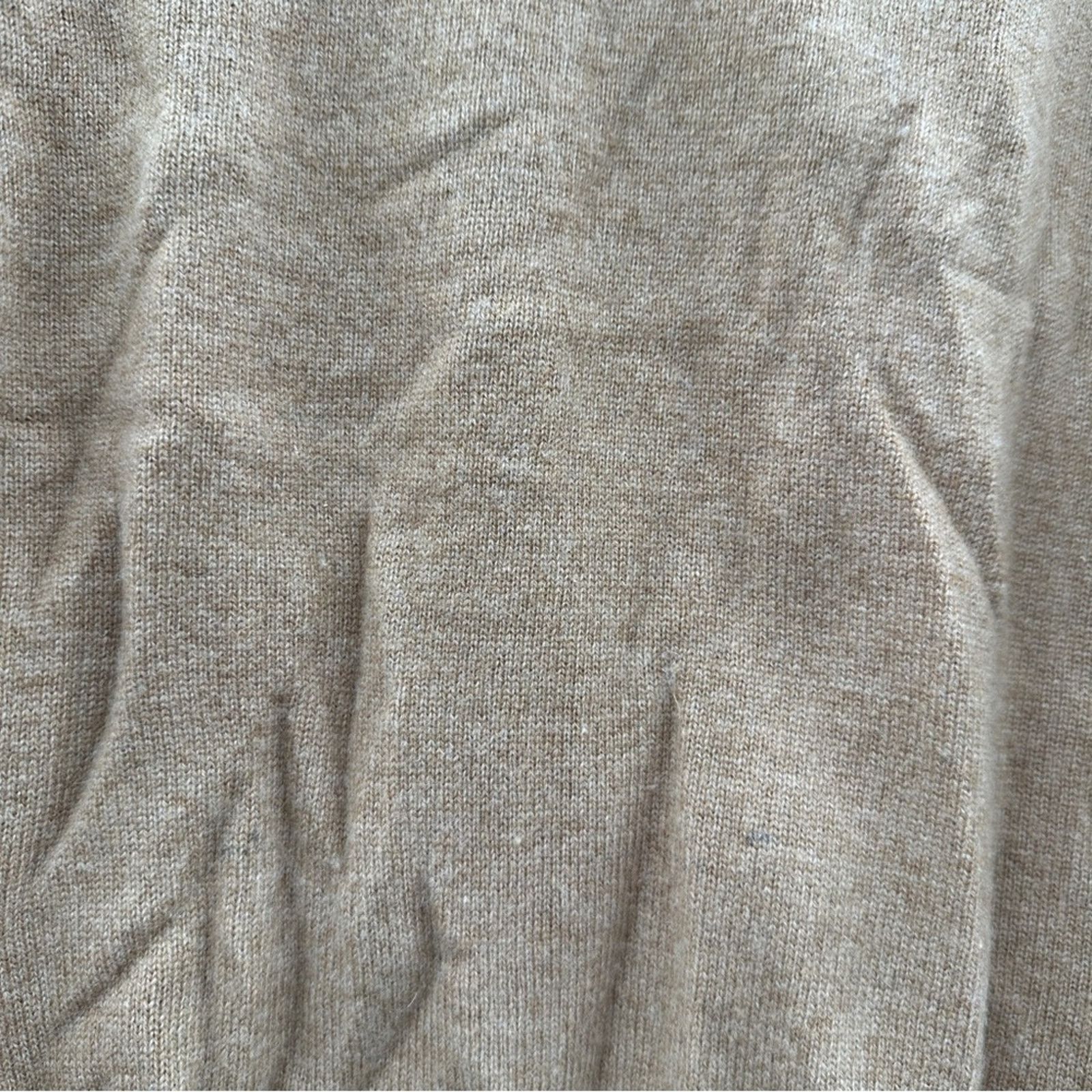Nordstrom John W. Nordstrom Cashmere Tan Long Sleeve V Neck Sweater L Size US L / EU 52-54 / 3 - 7 Thumbnail