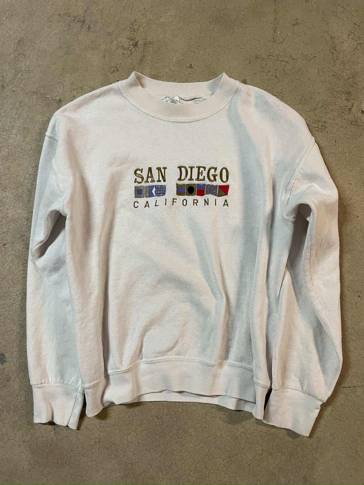 Fruit Of The Loom Vintage 90s Fruit Of The Loom San Diego Sweatshirt White Size US M / EU 48-50 / 2 - 1 Thumbnail