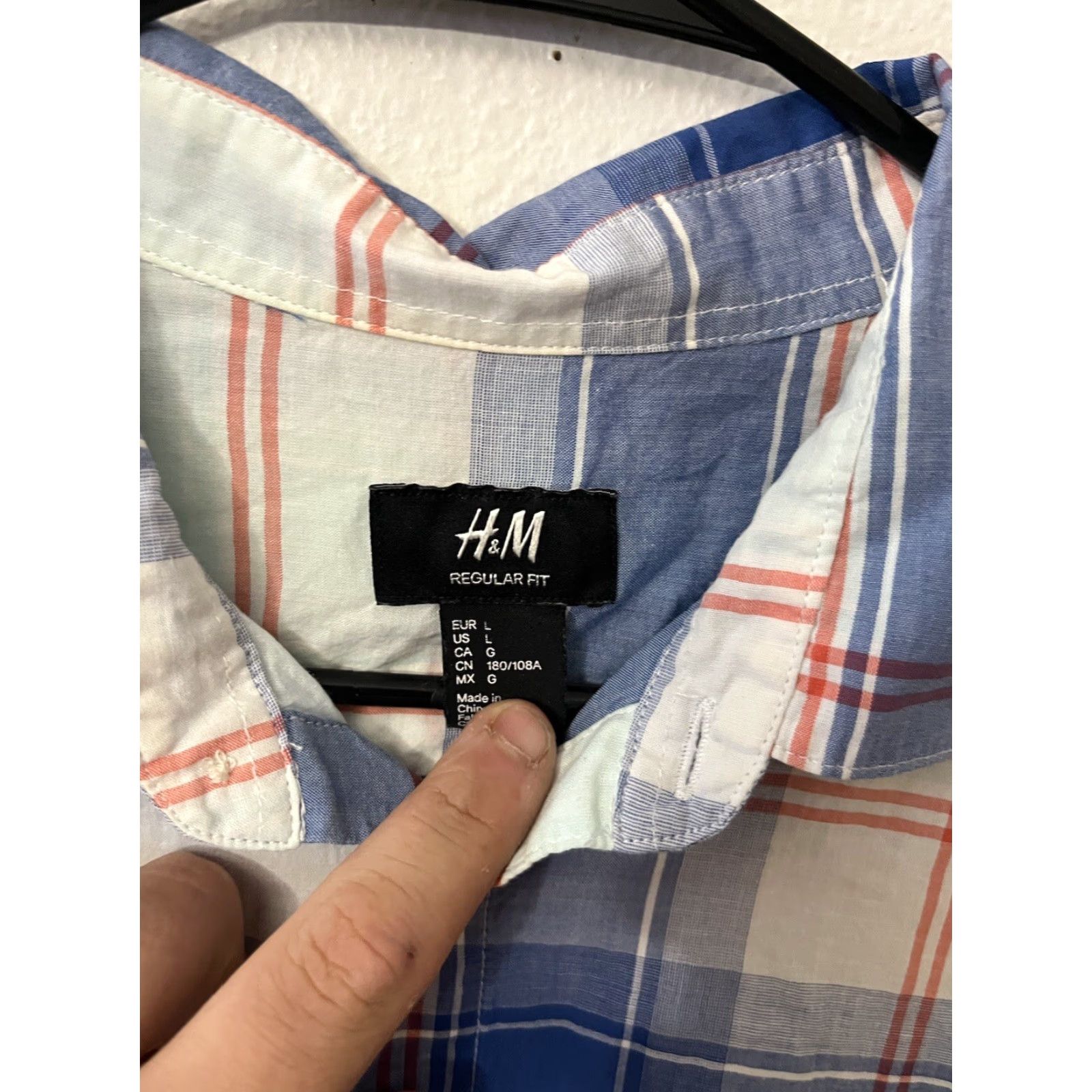 H&M H&M Button-Down Dress Shirt Long Sleeve Plaid Blue White L Slim Mens Shirt Adult Large Blue Plaid H&M Shirt Mens Size 42R - 2 Thumbnail