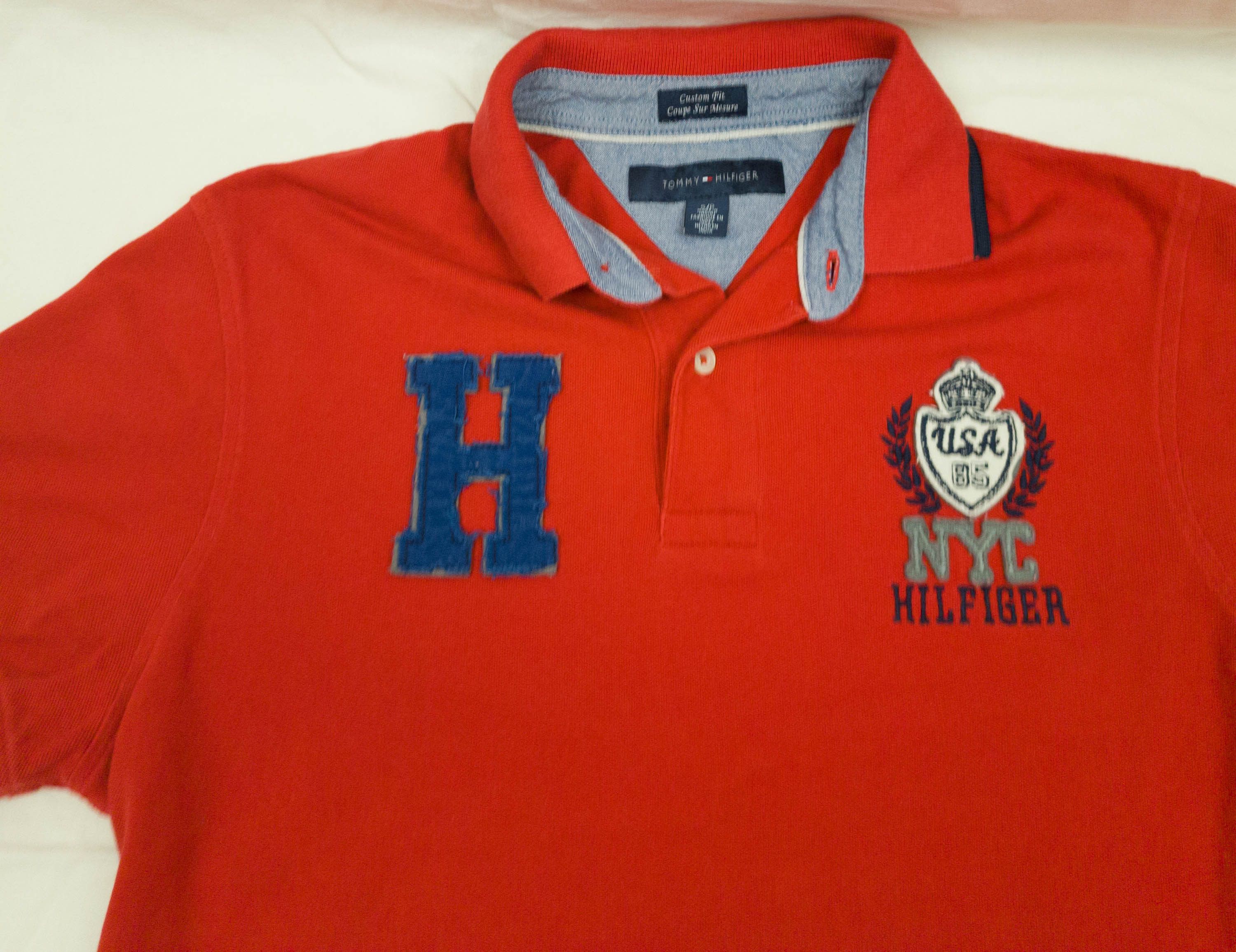 Tommy Hilfiger Tommy Hilfiger mens polo top cotton size M ( LABEL S) gc Size US M / EU 48-50 / 2 - 4 Thumbnail