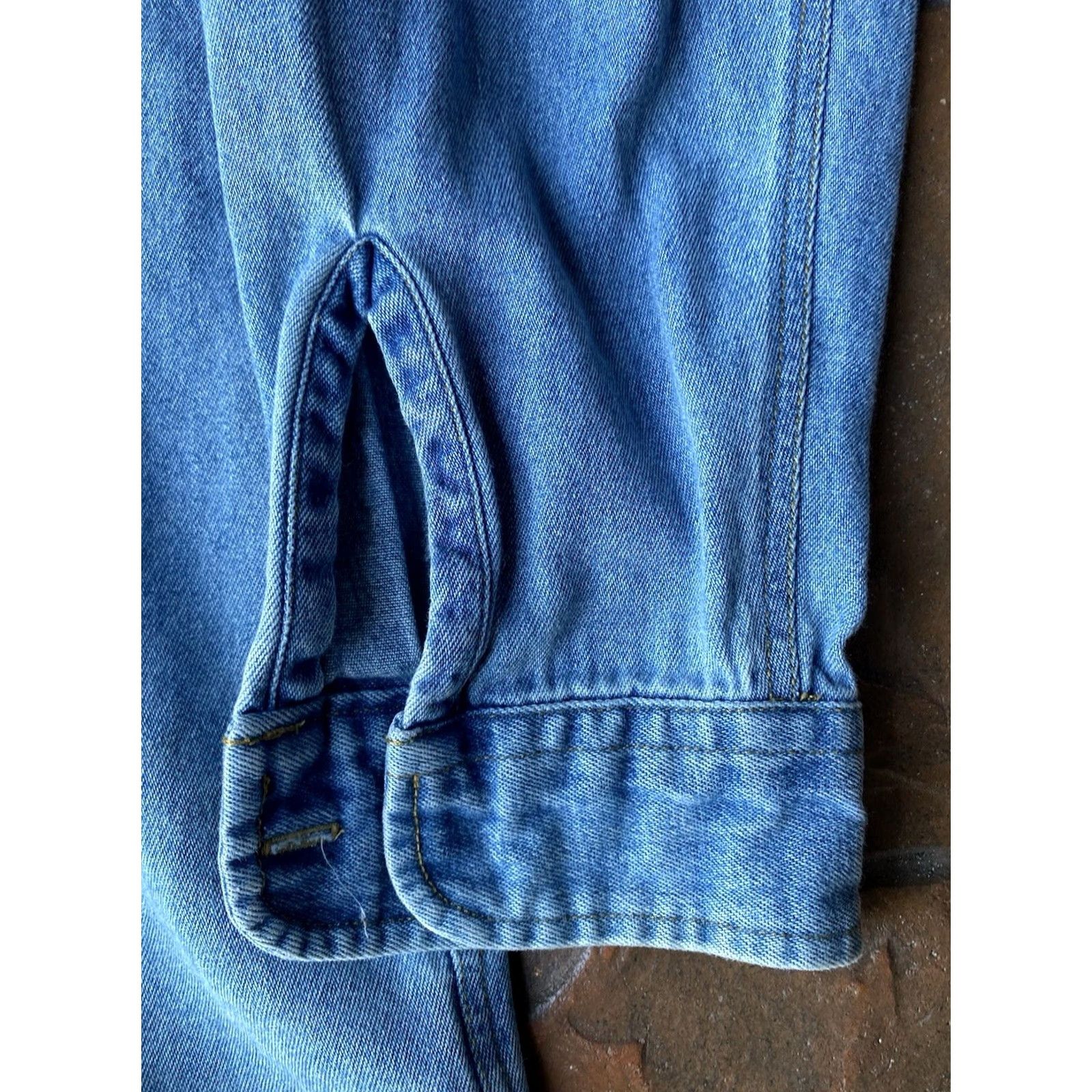 Tommy Hilfiger VINTAGE Tommy Hilfiger Outdoor Expedition Full Zip Jean Jacket Mens XL Blue Denim 90s Logo Bomber Jacket All Seasons Program Size US 36 / EU 52 - 5 Thumbnail