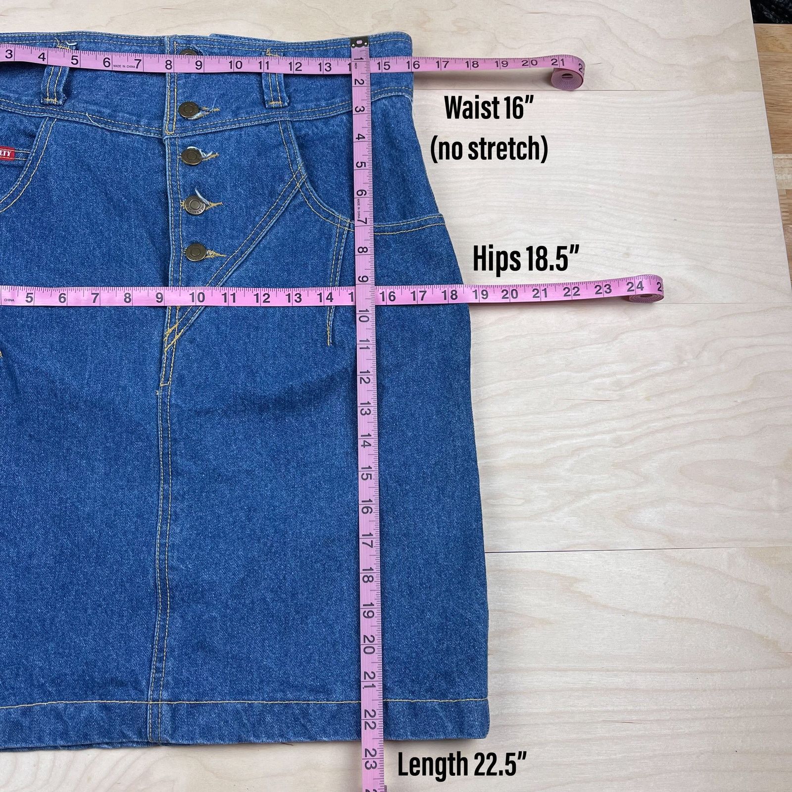 Vintage Vintage 1980s High Waist Mini Denim Jean Miniskirt Size 32" / US 10 / IT 46 - 6 Thumbnail