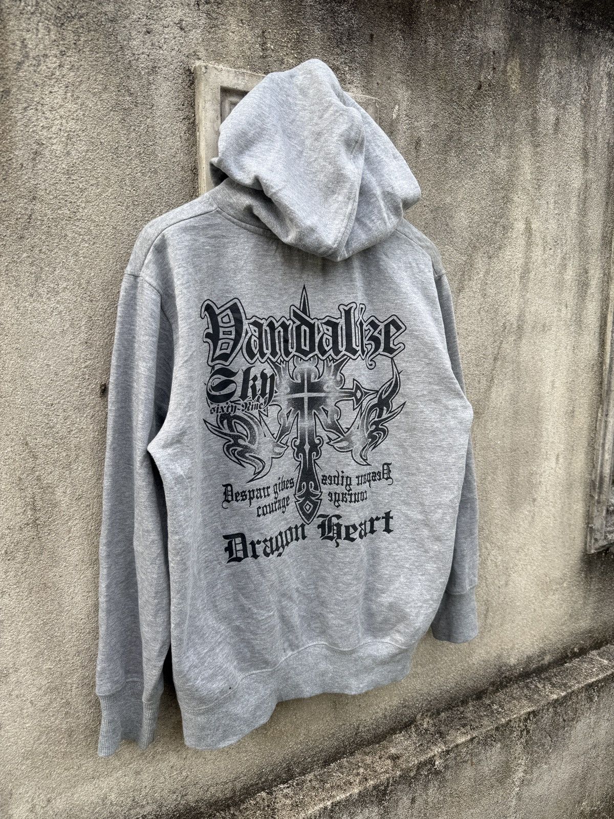 If Six Was Nine Vandalize “Dragon Heart” Gothic Graphic Hoodie Size US L / EU 52-54 / 3 - 2 Thumbnail