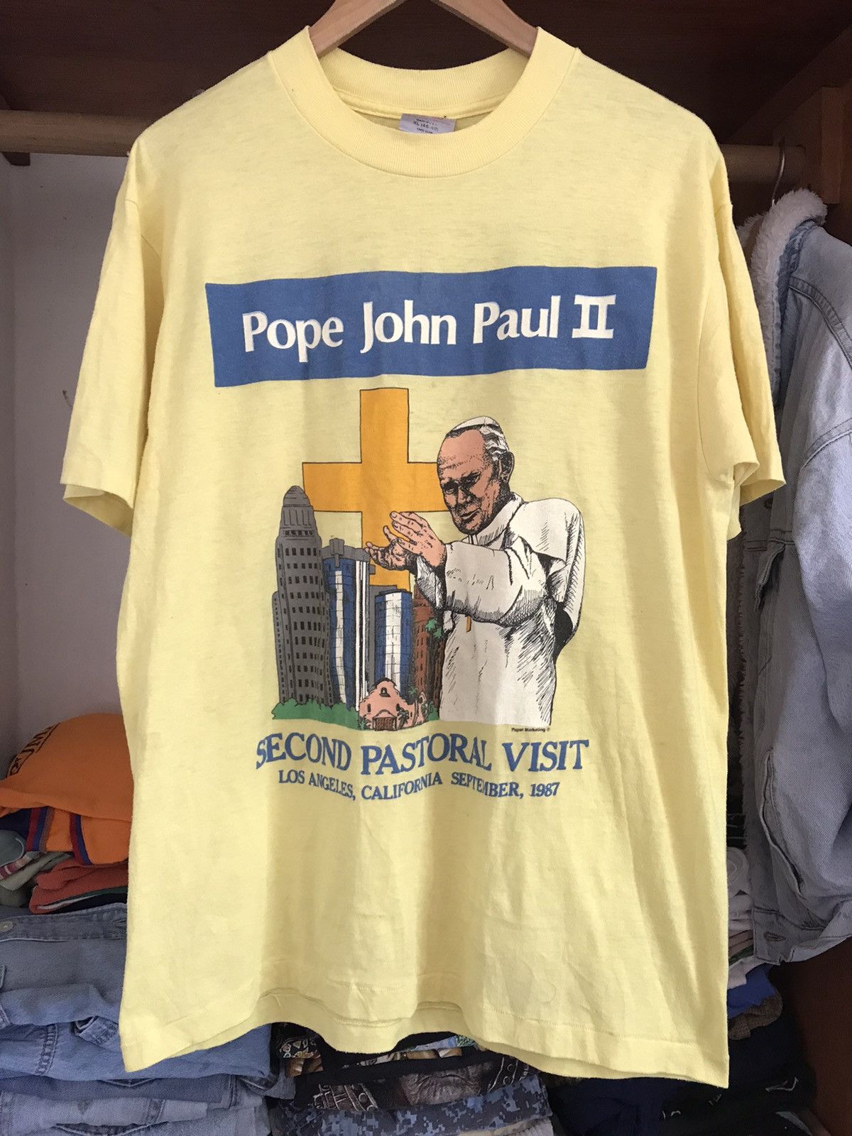 image of Made In USA x Tour Tee Pope John Paul Ii Los Ángeles 1987 in Yellow, Men's (Size XL)