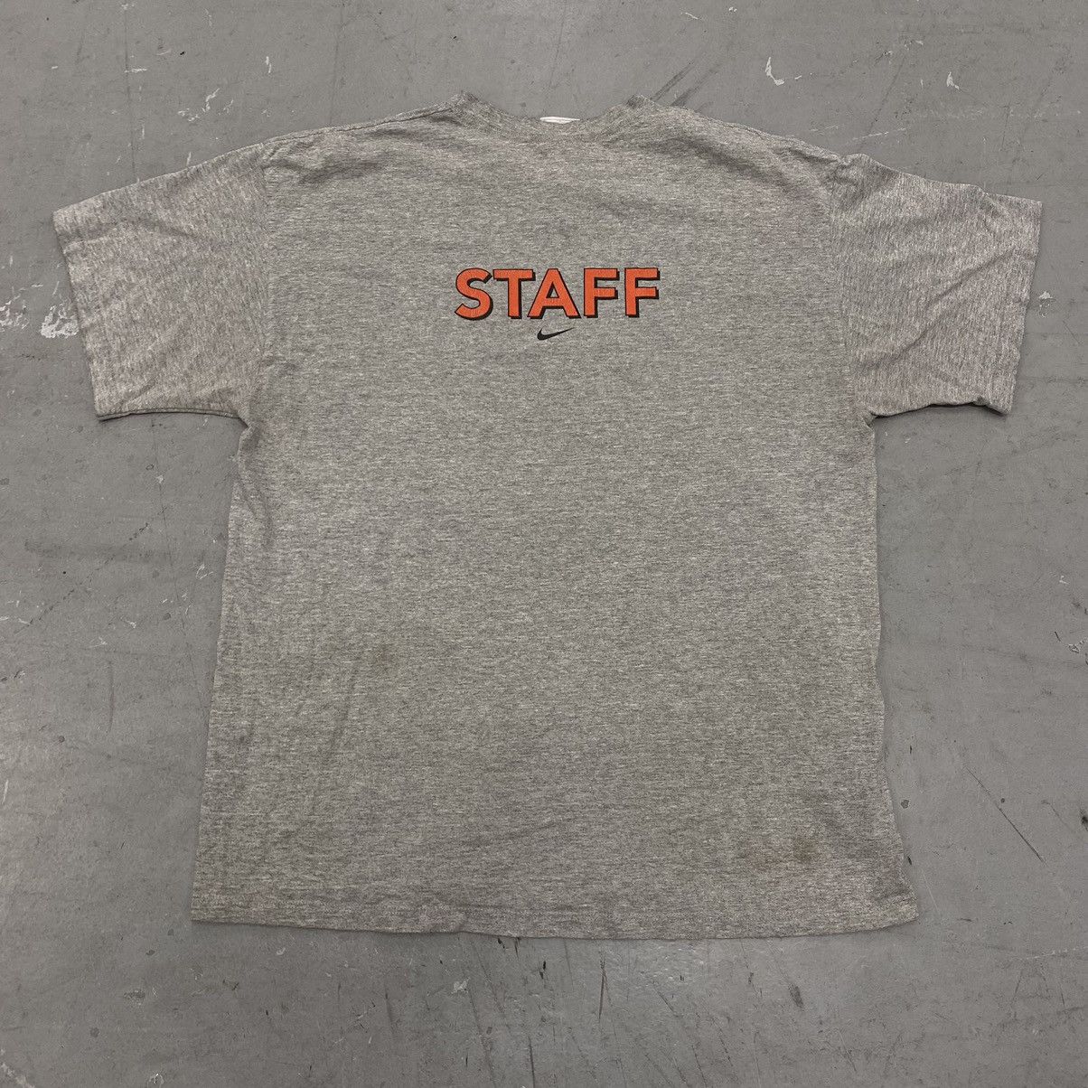 Japanese Brand × Nike × Vintage Vtg Y2K Team Nike Staff Event Tee Promo Center Swoosh Size US L / EU 52-54 / 3 - 6 Thumbnail
