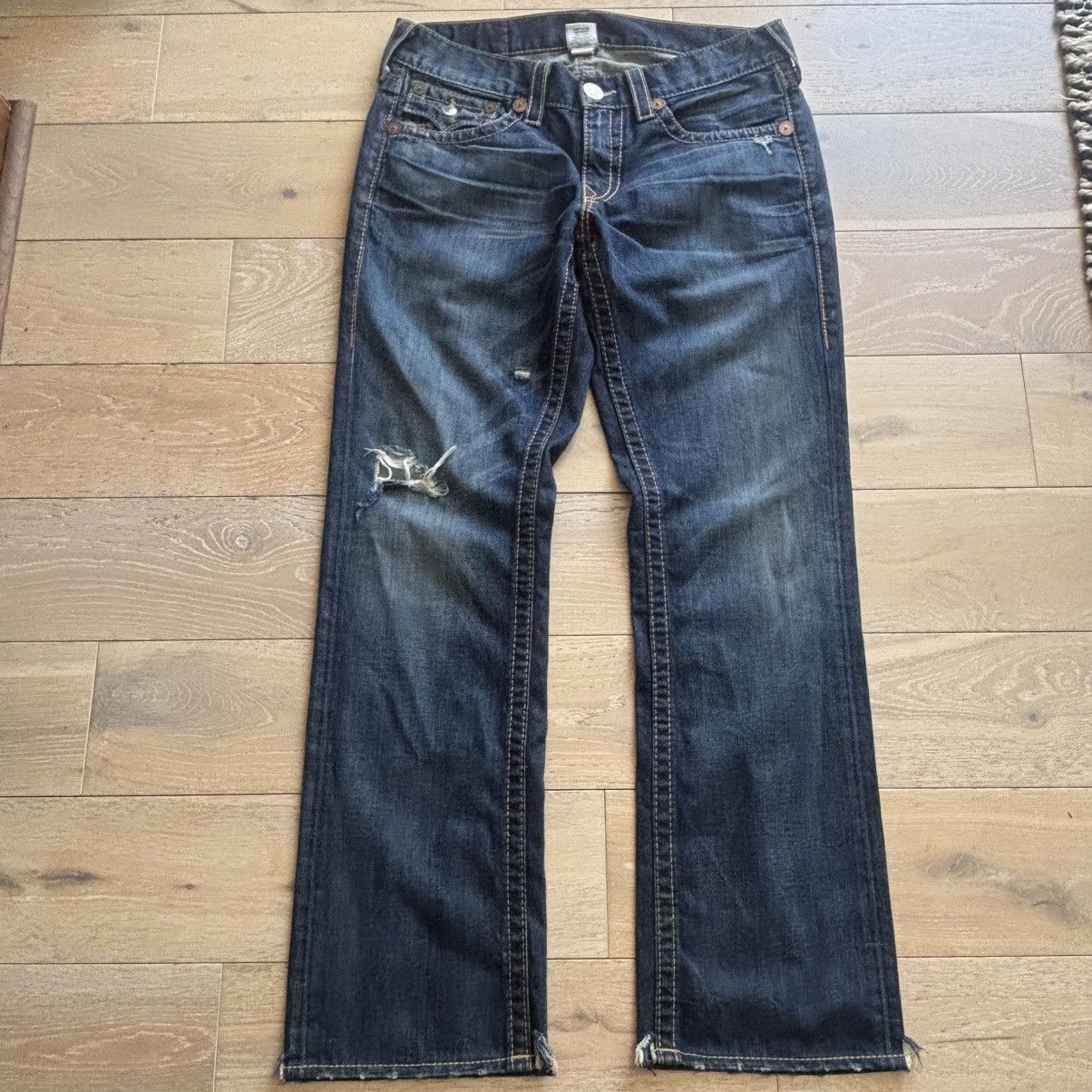 True Religion True Religion Ricky Super T Jeans Dark Wash Embroidered Size US 34 / EU 50 - 3 Thumbnail