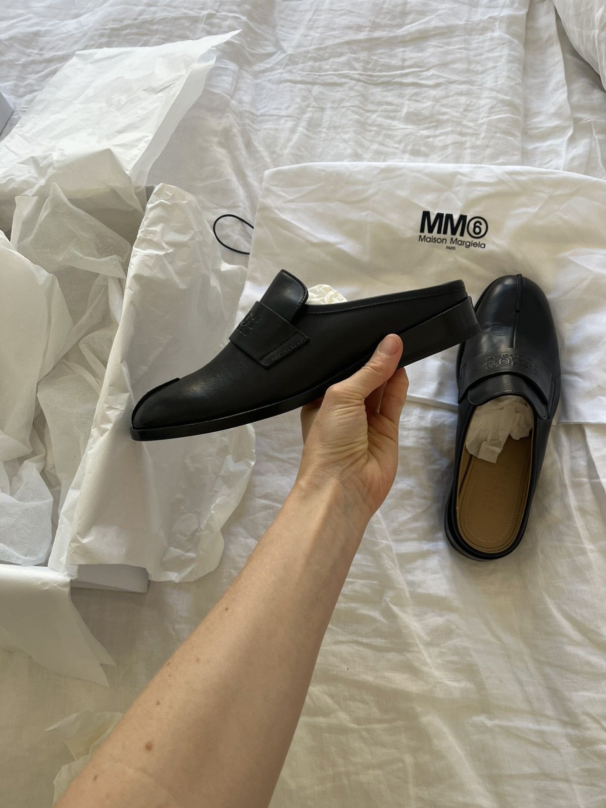 MM6 MM6 Maison Margiela black leather mules Size US 7 / IT 37 - 2 Thumbnail