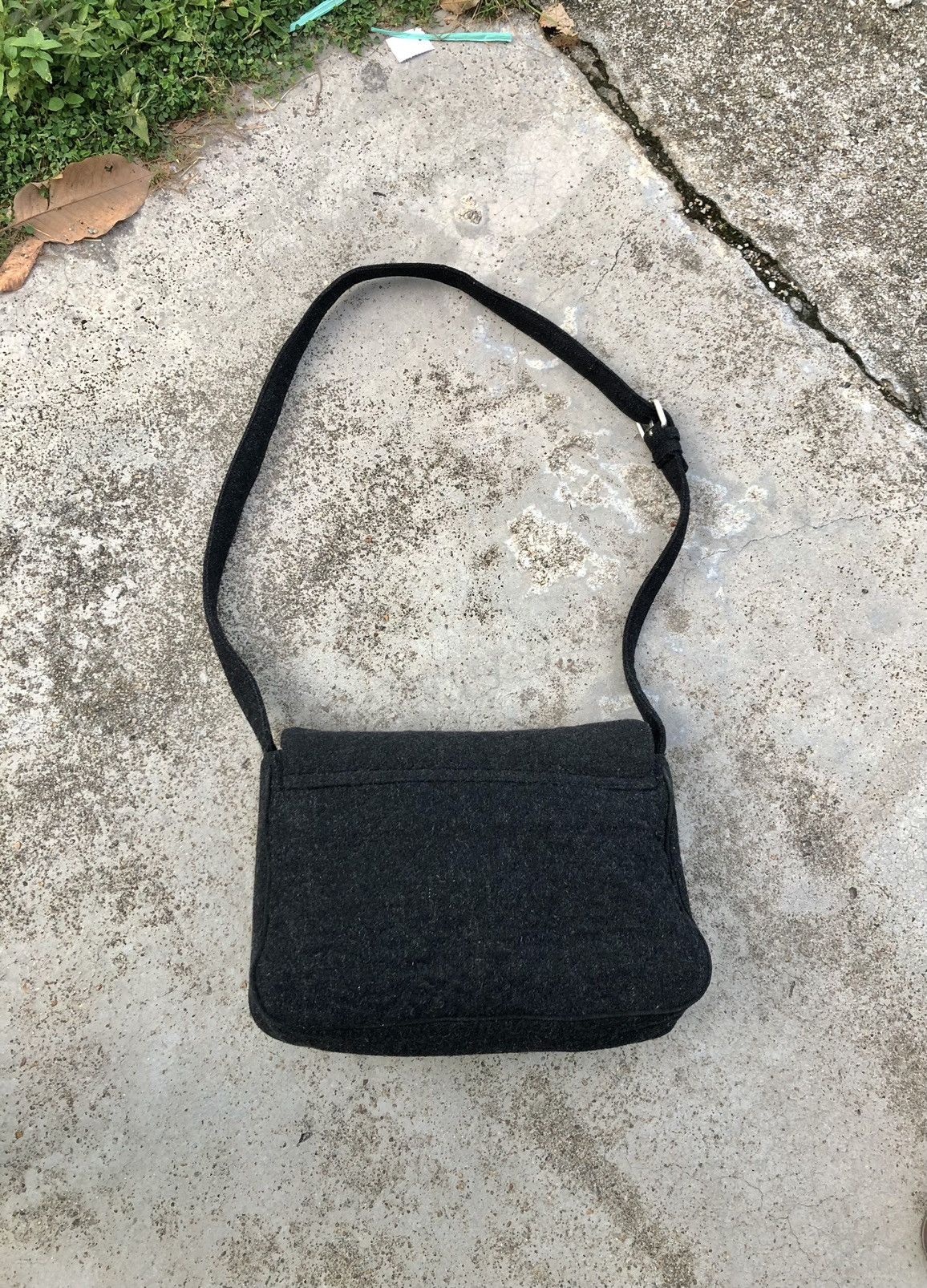 Polo Ralph Lauren RALPH LAUREN WOOL CROSSBODY/SLINGBAG Size ONE SIZE - 2 Thumbnail