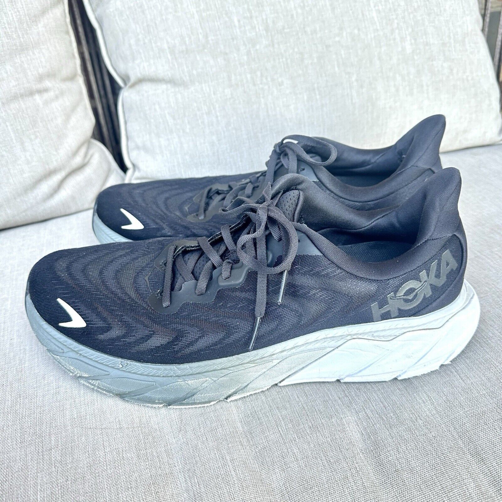 Hoka Hoka Men's Arahi 6 1123194 BWHT Black Running Shoes 11.5 D Size US 11.5 / EU 44-45 - 2 Thumbnail