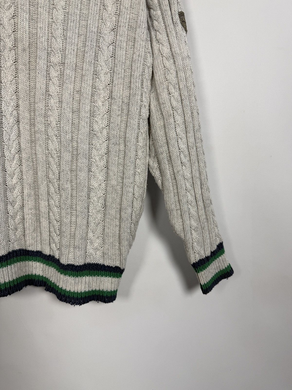 Carlo Colucci Carlo Colucci V-Neck Cable Knit Wool Sweater Vintage Size 50 Size US L / EU 52-54 / 3 - 5 Thumbnail