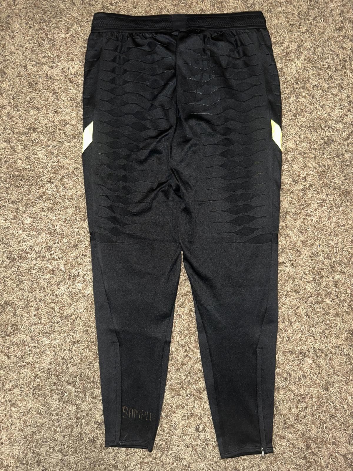 Nike Nike Chelsea FC Elite Pants 'Black Yellow' CW1109-010 Size US 32 / EU 48 - 9 Thumbnail