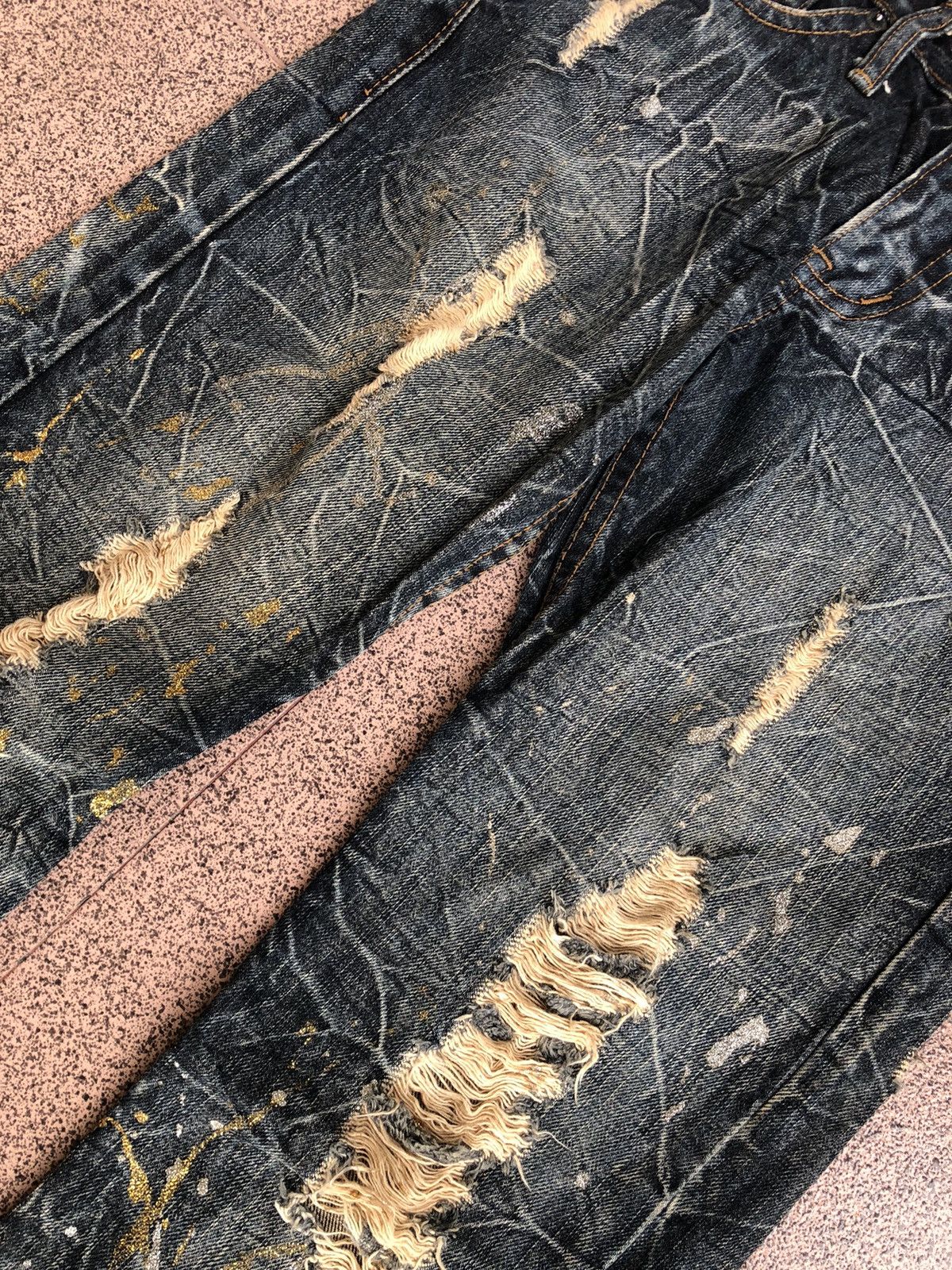 Japanese Brand Kui Super Flared Splatter Distressed Jeans Size US 30 / EU 46 - 7 Thumbnail